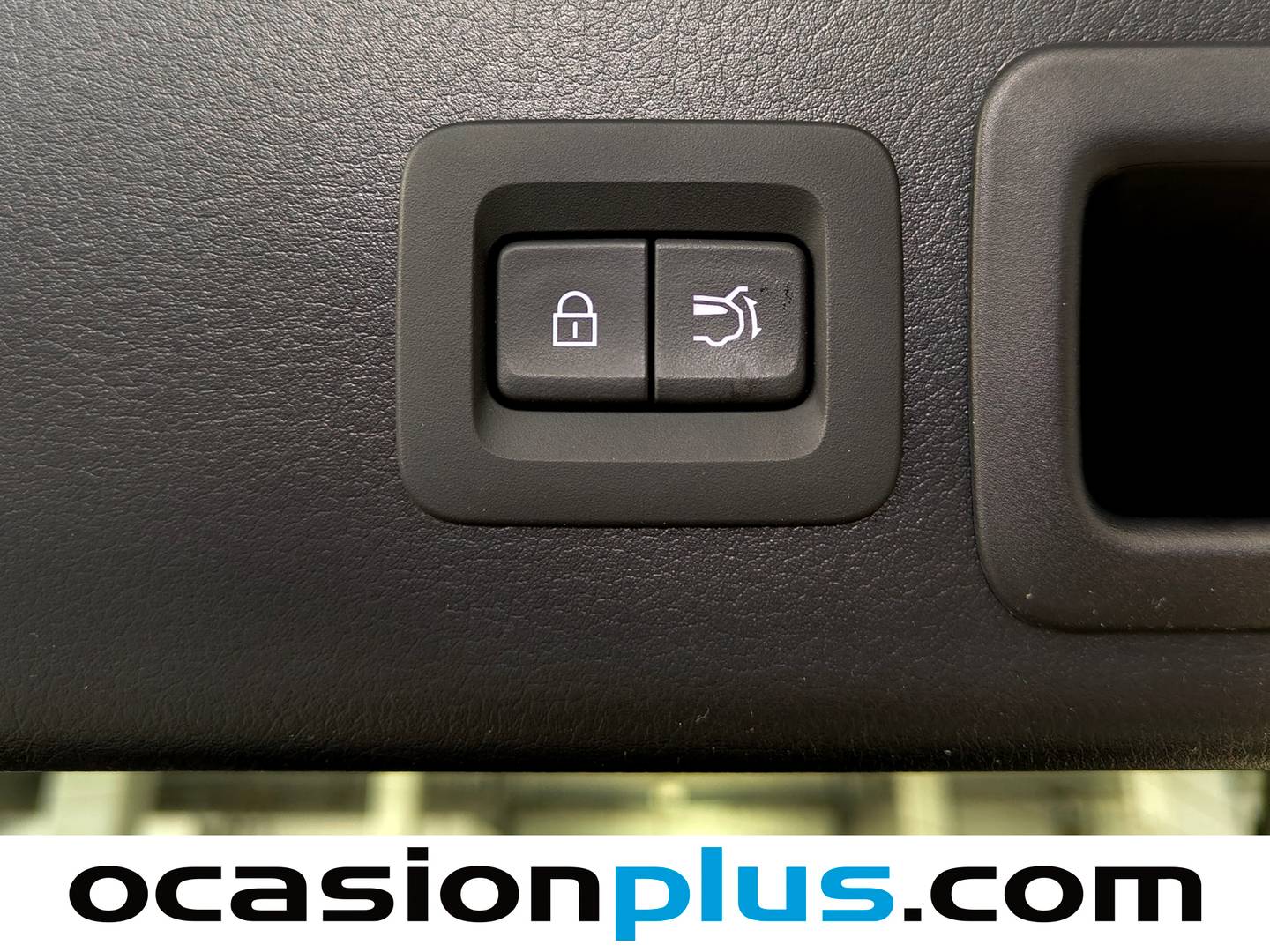 Acabados Mazda CX-30 Mazda CX-30 e-SKYACTIV G Homura AT (140 CV)