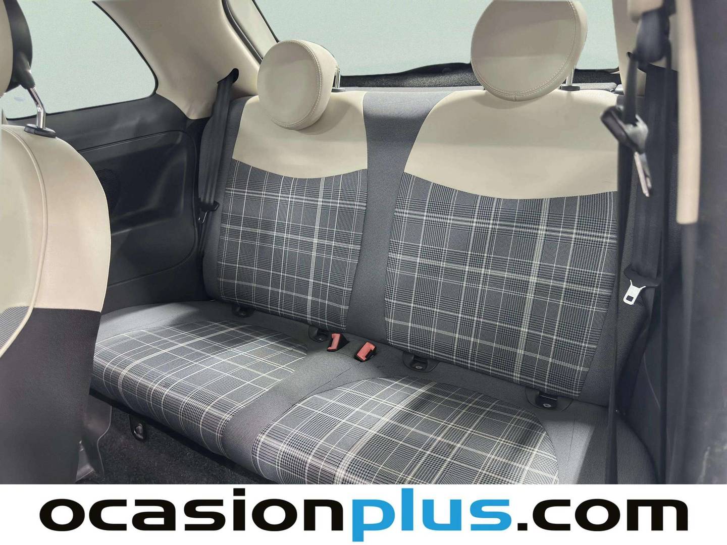 Foto asientos traseros Fiat 500 Fiat 500 1.2 8v Lounge (69 CV)