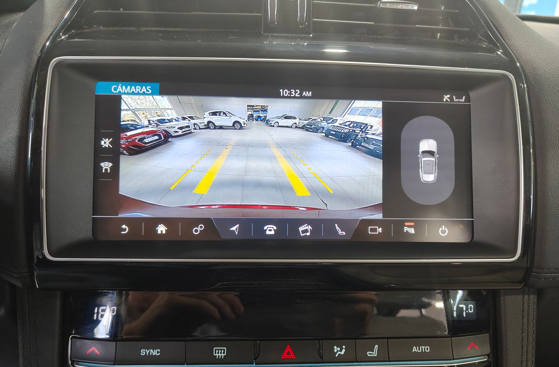 Jaguar F-Pace 2.0T i4 Prestige AWD - foto 8