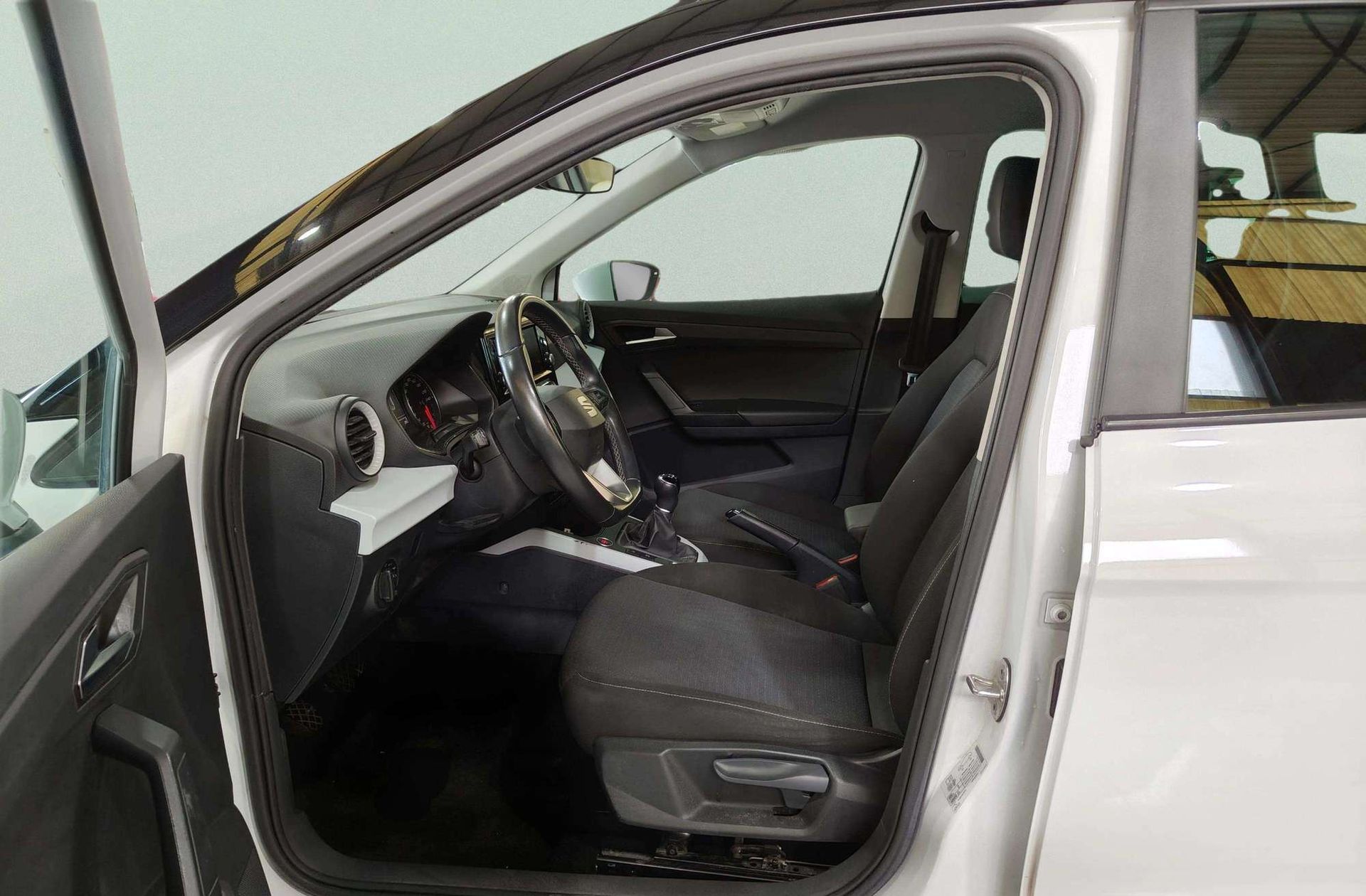 SEAT Arona 1.0 TSI Style XL Edition - foto 8