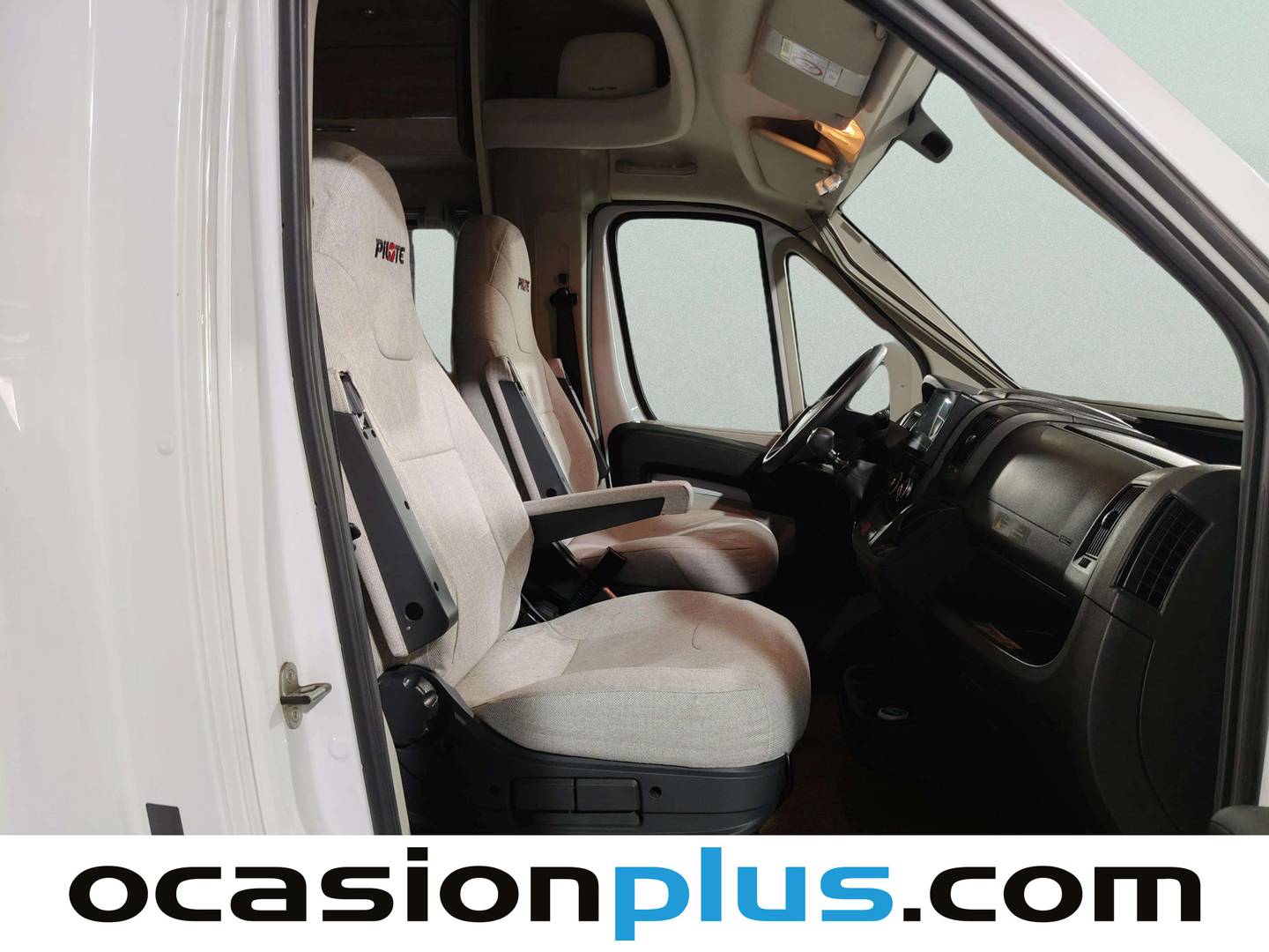 Pilote P706C Pilote P706C Essentiel (150 CV) de ocasión