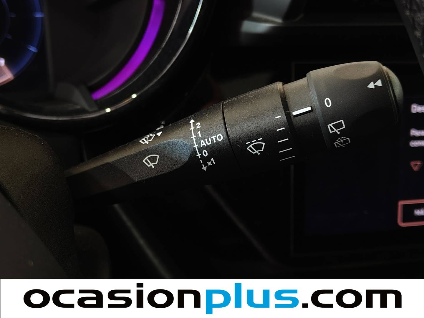 Foto Alfa Romeo Junior Alfa Romeo Junior 1.2 Ibrida Speciale Auto (136 CV)