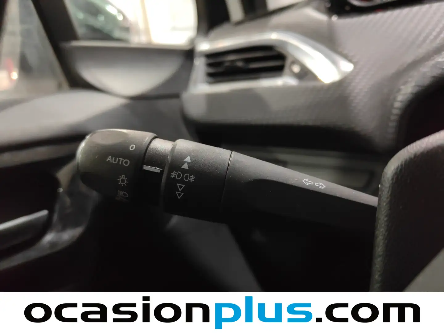 Foto Peugeot 208 Peugeot 208 PureTech 110 S&S Allure EAT6 (110 CV)