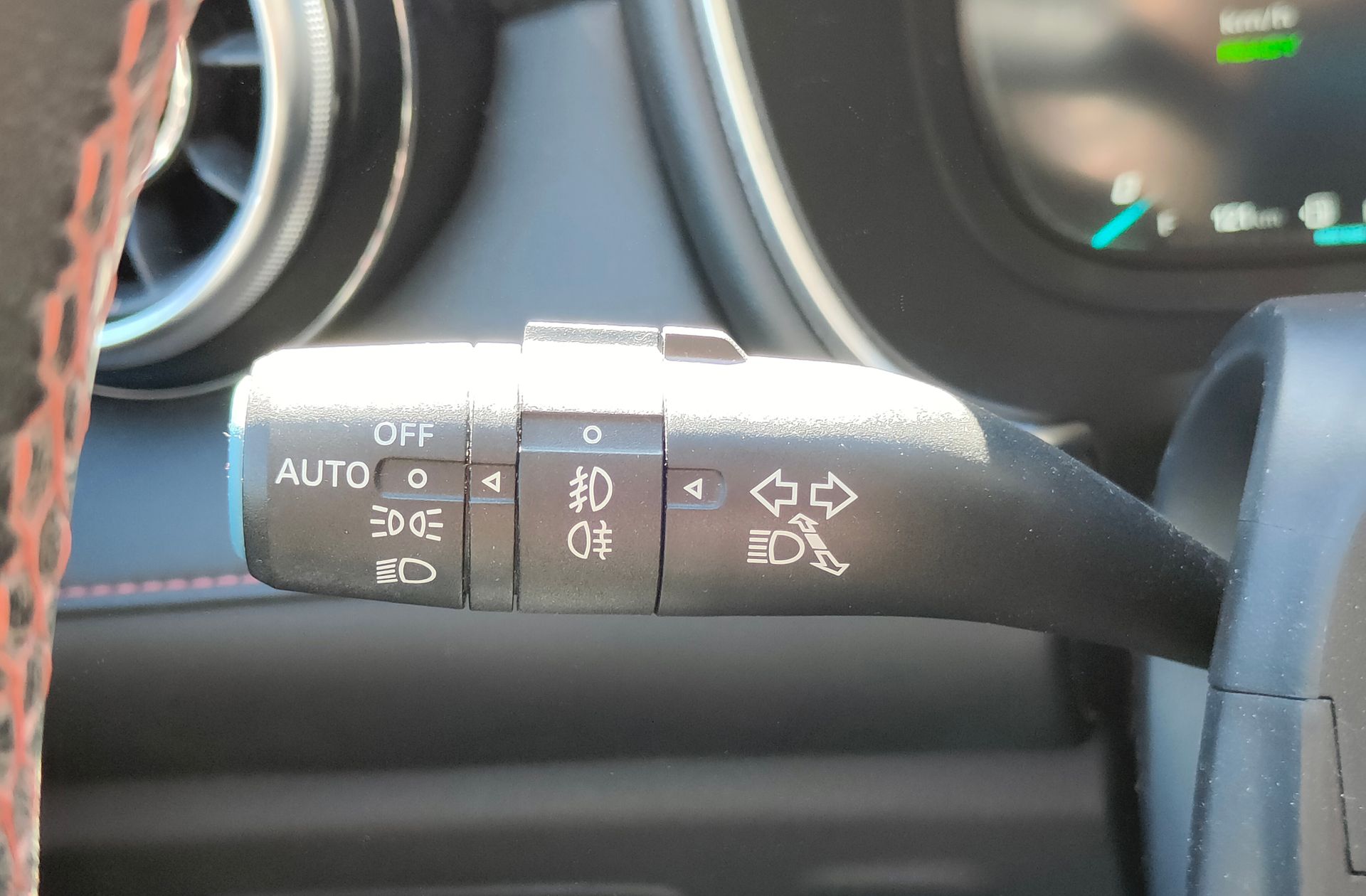MG EHS 1.5 T-GDi PHEV Luxury - foto 28