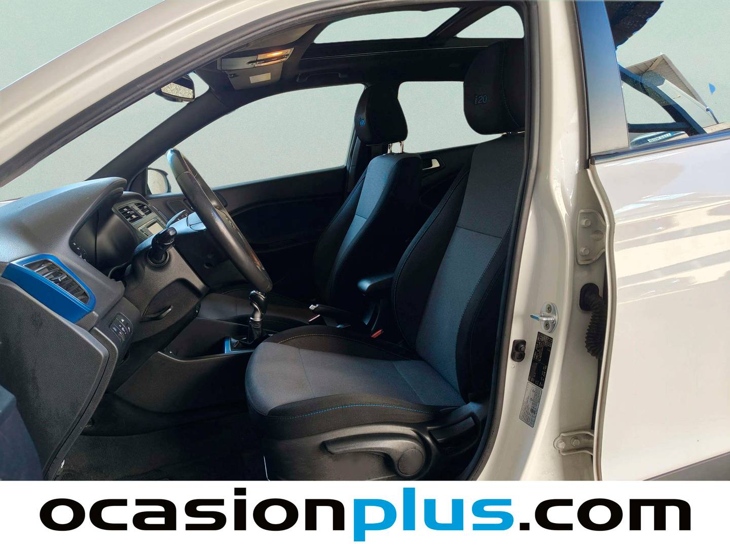 Foto asientos delanteros Hyundai i20 Hyundai i20 1.4 CRDI Go! Plus Nav (90 CV)