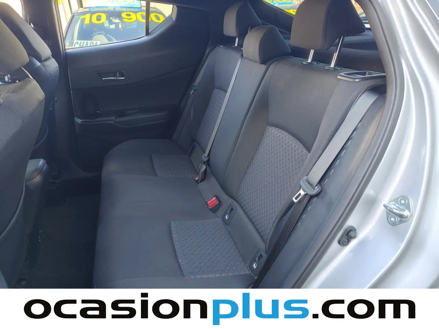 Foto Toyota C-HR Toyota C-HR 1.8 125H Advance (122 CV)