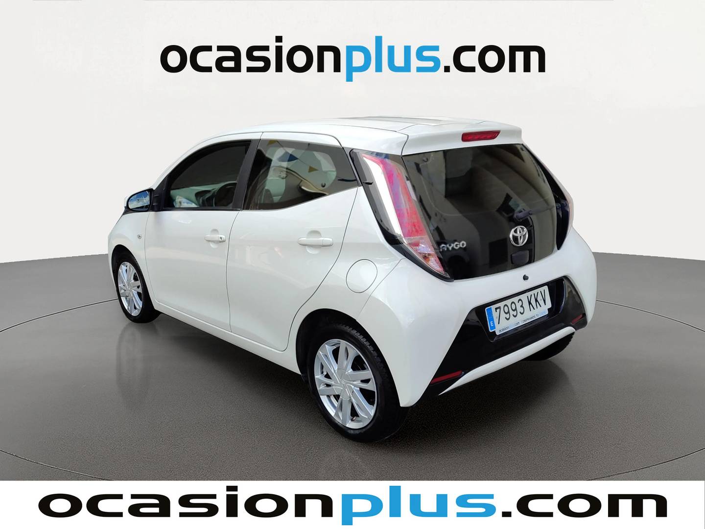 Foto trasera Toyota Aygo Toyota Aygo 1.0 70 x-play (69 CV) izquierda