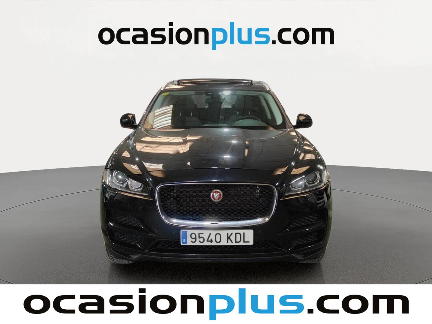 Foto Jaguar F-Pace Jaguar F-PACE 2.0L i4D Pure AWD (180 CV)