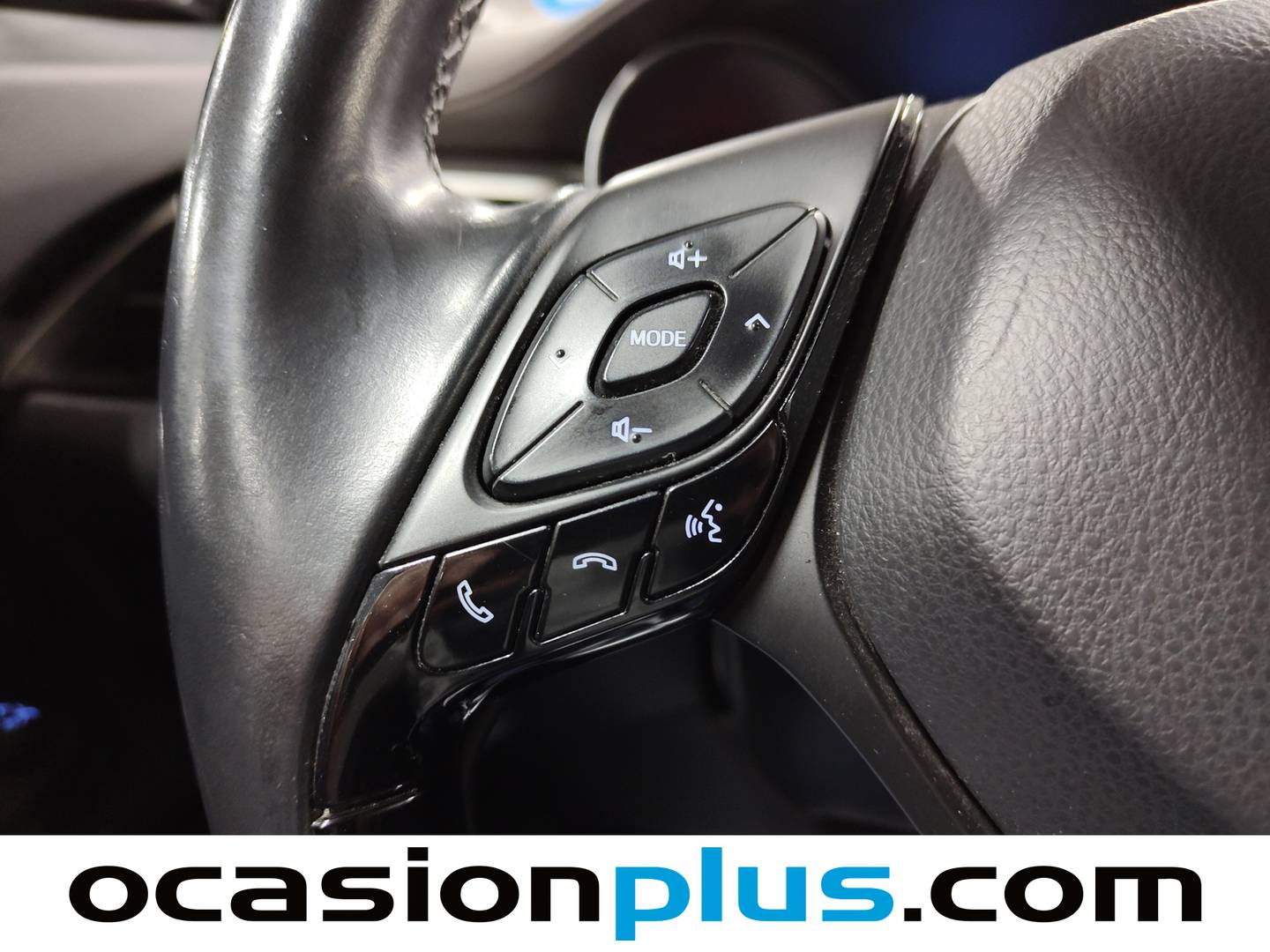 Foto Toyota C-HR Toyota C-HR 1.8 125H Style Plus (122 CV)