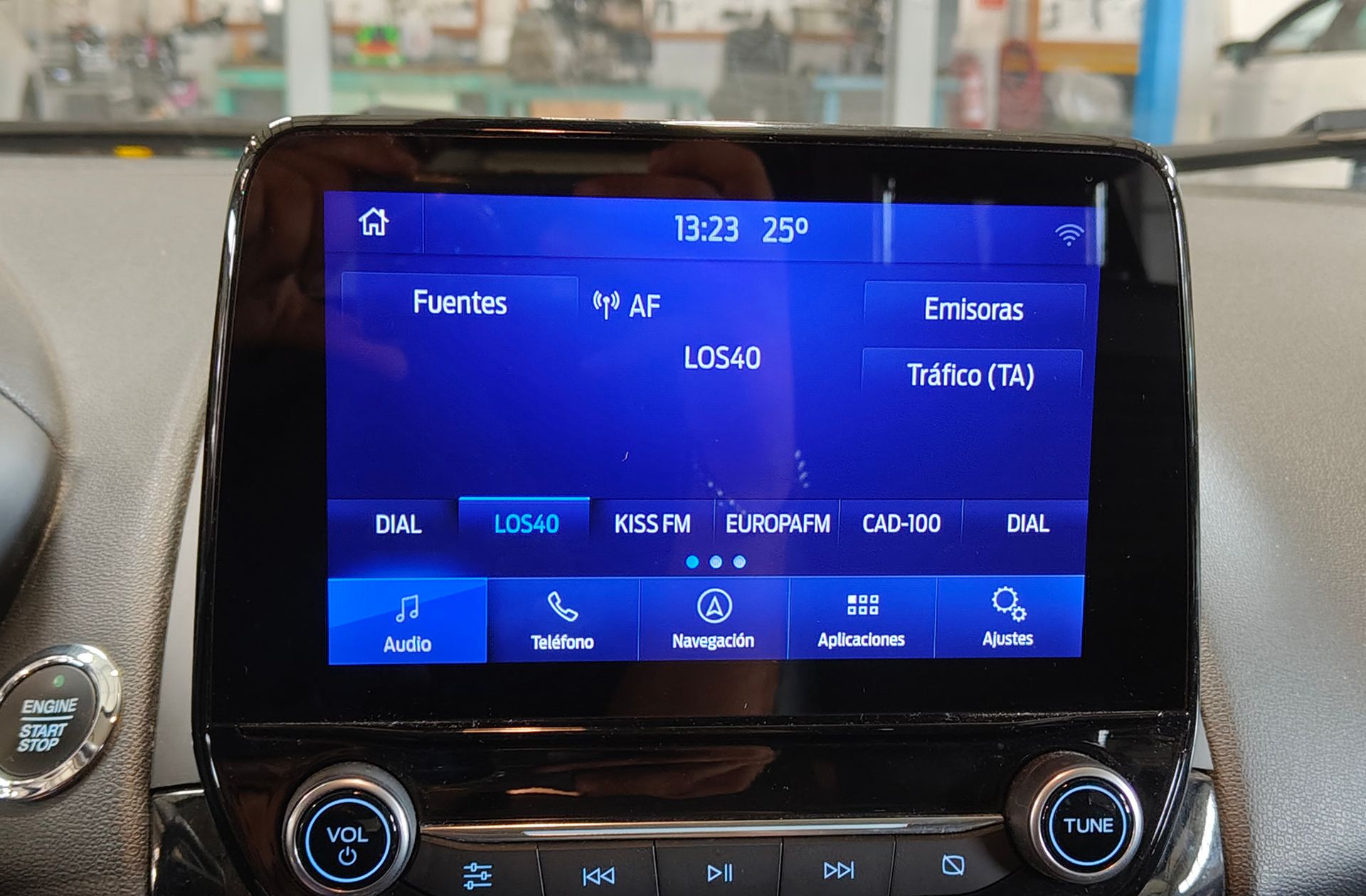 Ford EcoSport 1.0T EcoBoost Titanium - foto 29