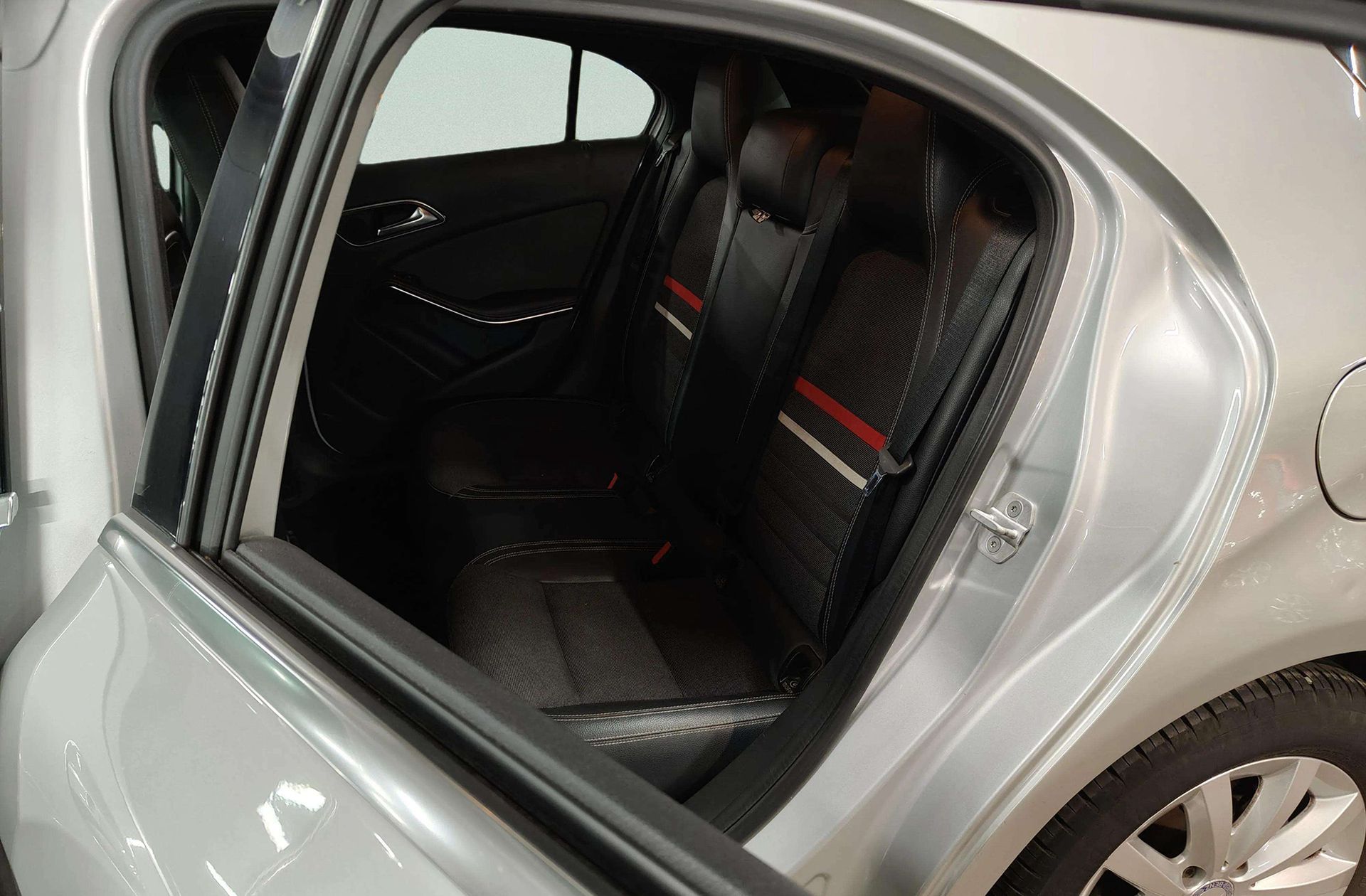 Mercedes-Benz Clase A 180 Style - foto 12