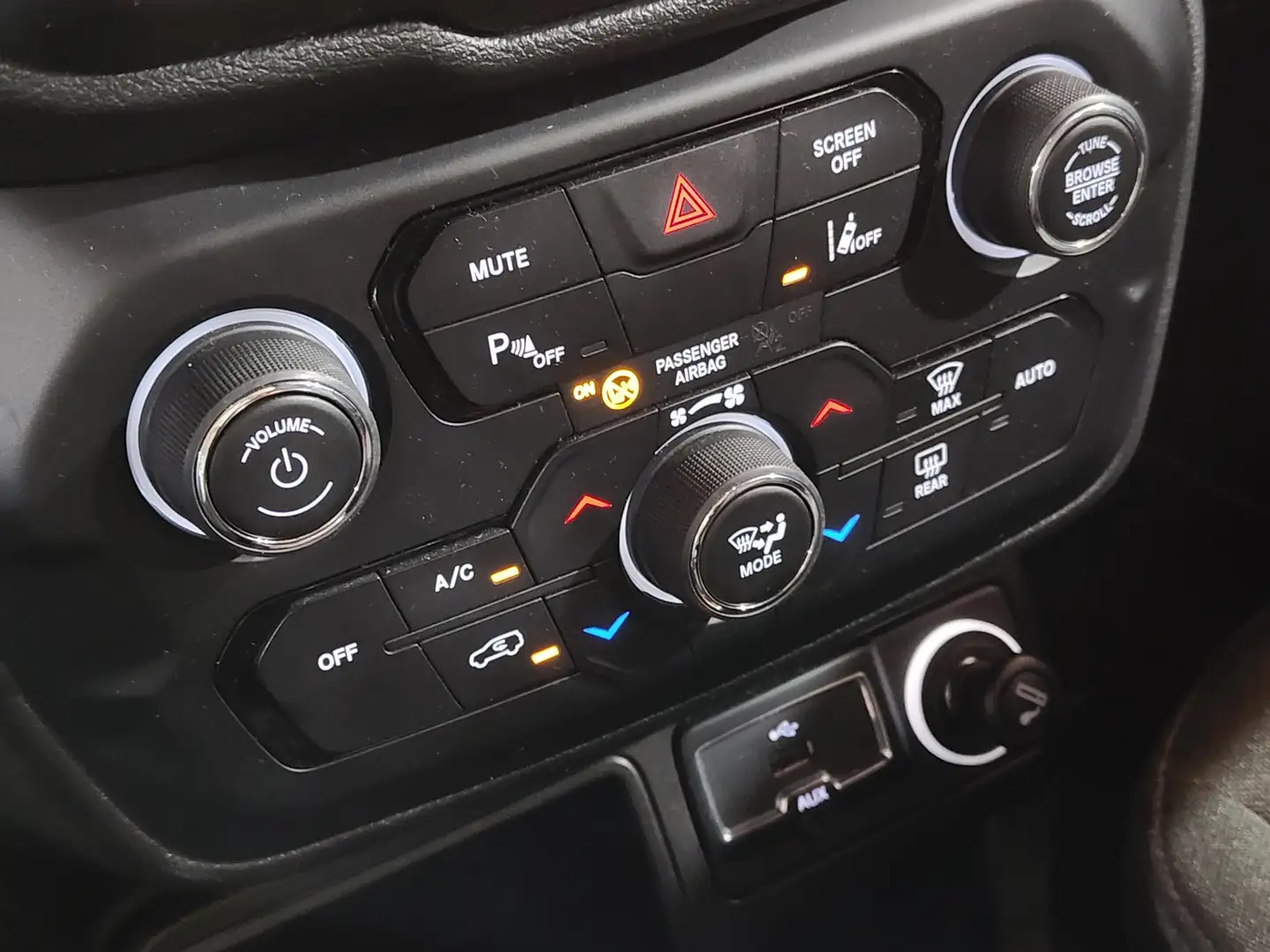 Foto Jeep Renegade Jeep Renegade 1.0G Limited 4x2 (120 CV)