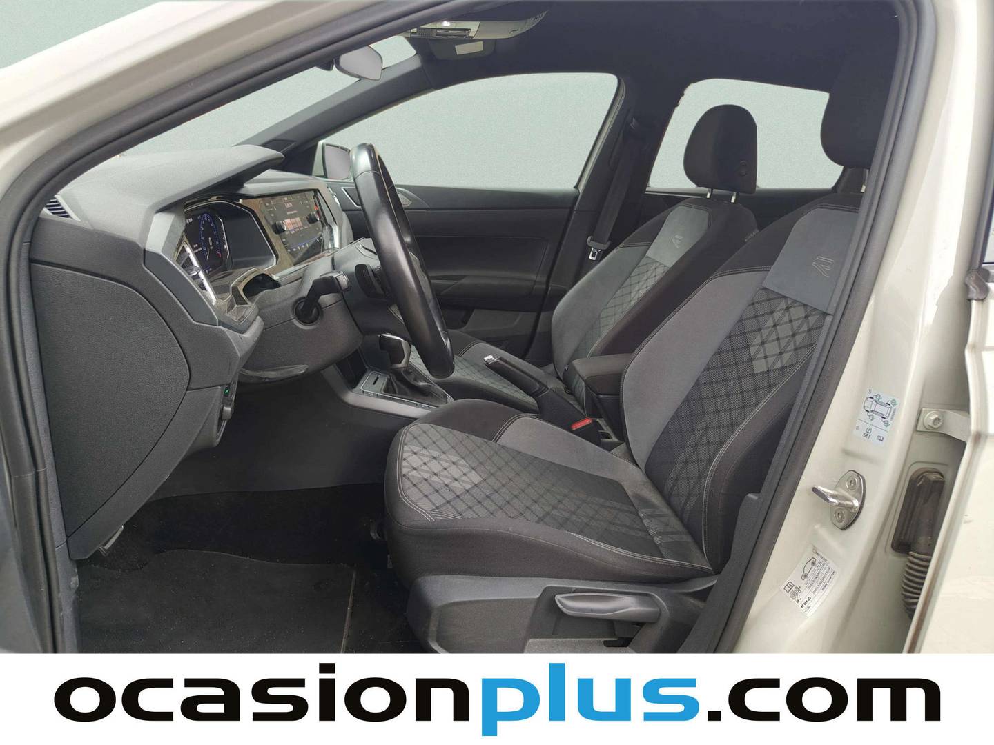 Foto asientos delanteros Volkswagen Polo Volkswagen Polo R-Line 1.0 TSI (95 CV) DSG