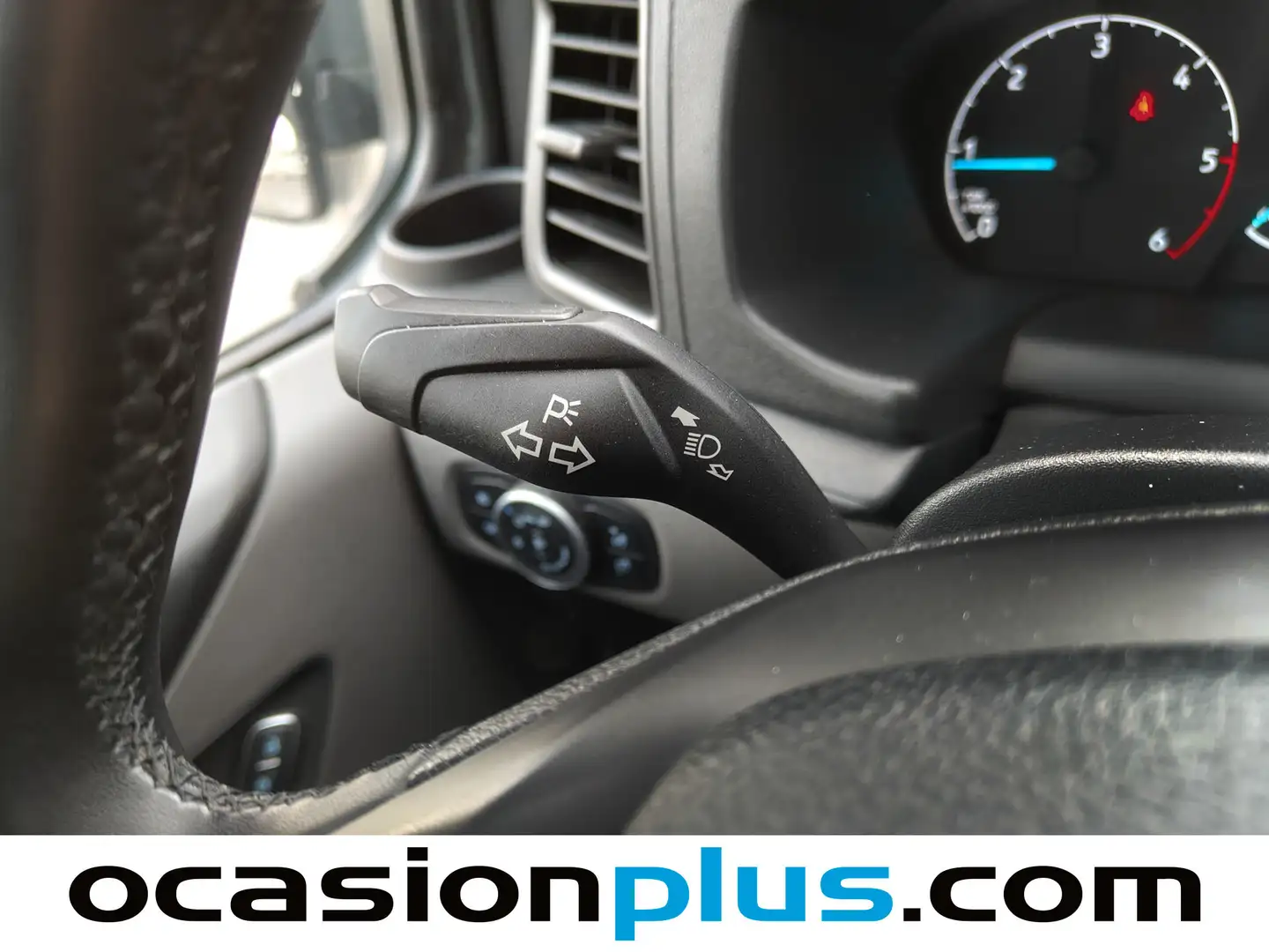 Foto Ford Transit Custom Ford Transit Custom Kombi 2.0 TDCI 320 L1 Trend (130 CV) 9 Plazas