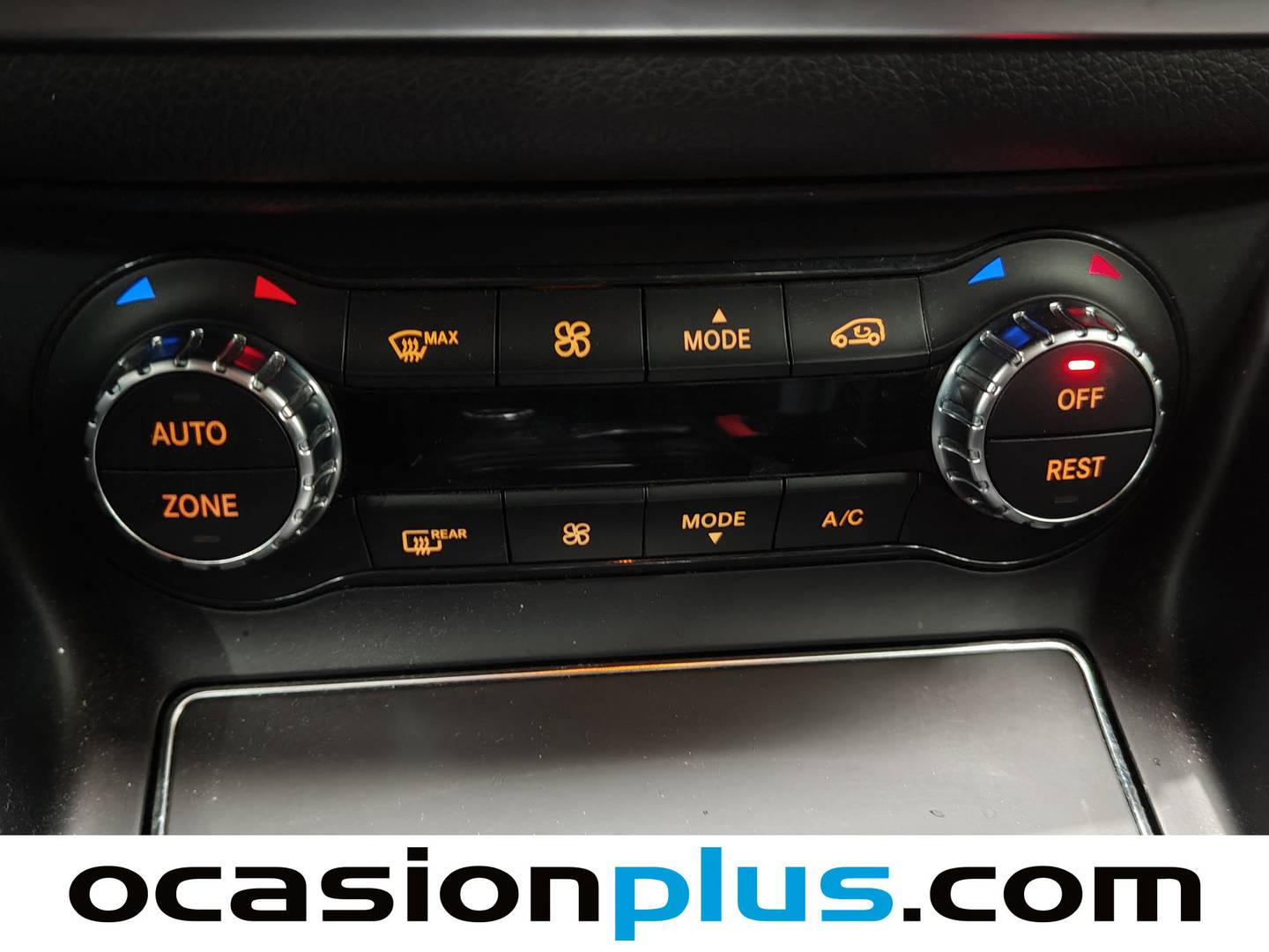 Foto Mercedes GLA Mercedes-Benz GLA GLA 200 d (136 CV) pack AMG