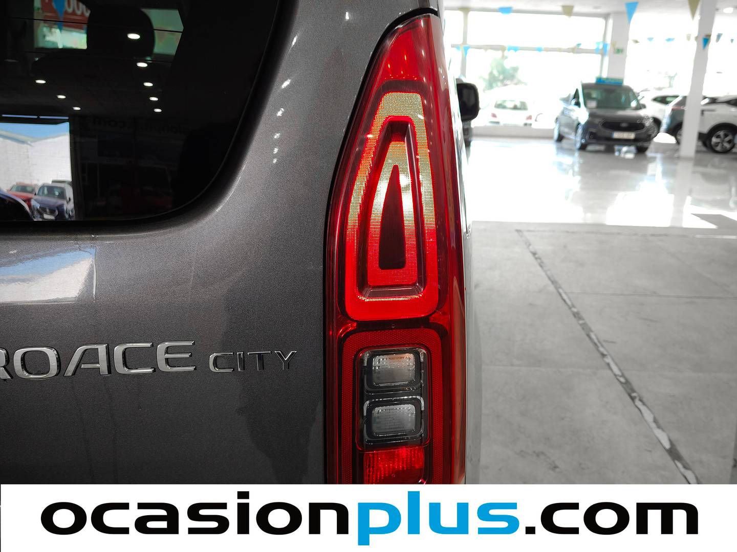 Toyota Proace City Verso Toyota Proace City Verso 1.2 Family Active L1 Auto (131 CV) al mejor precio