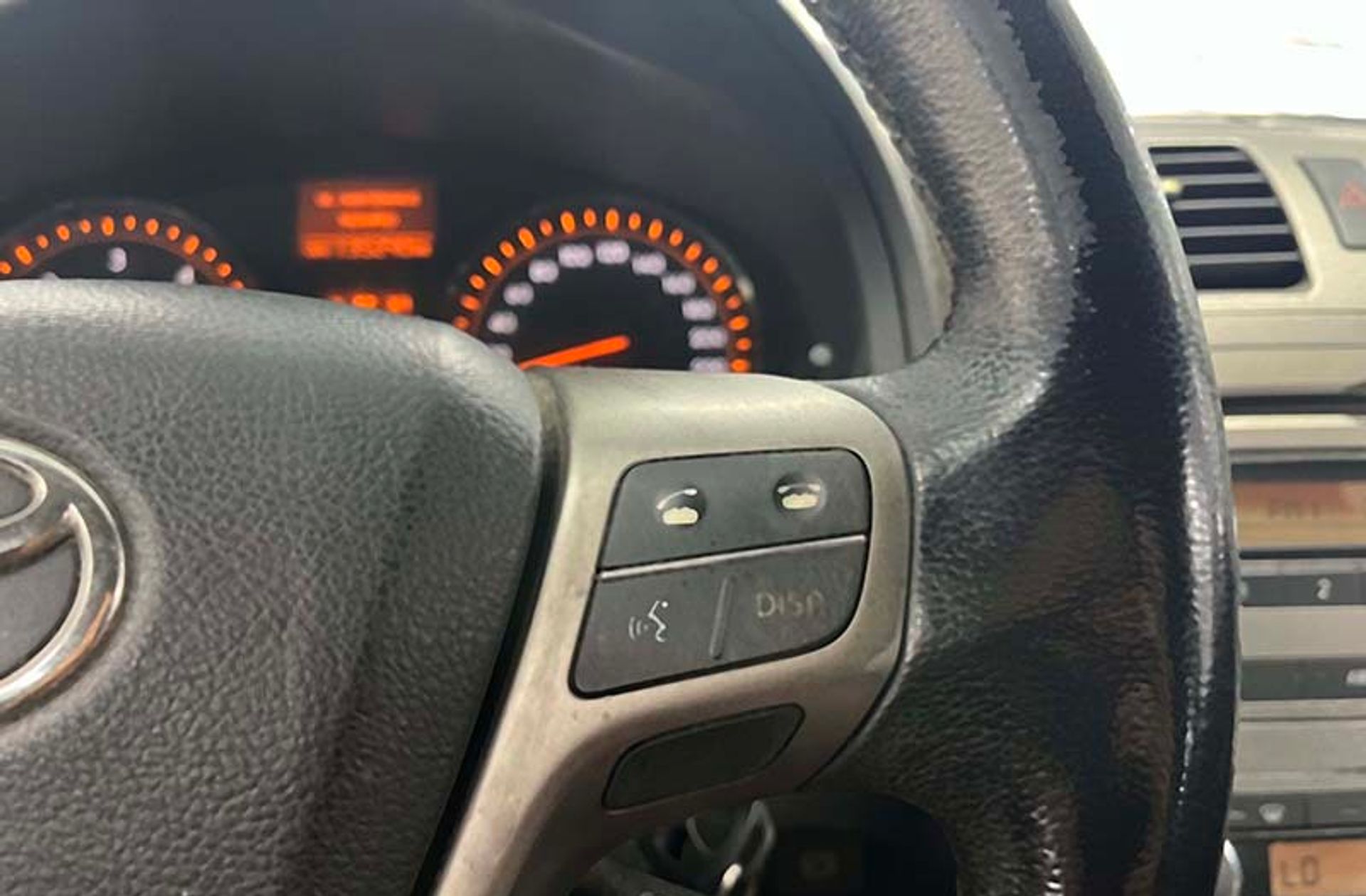 Toyota Avensis 2.0 D-4D Active - foto 21