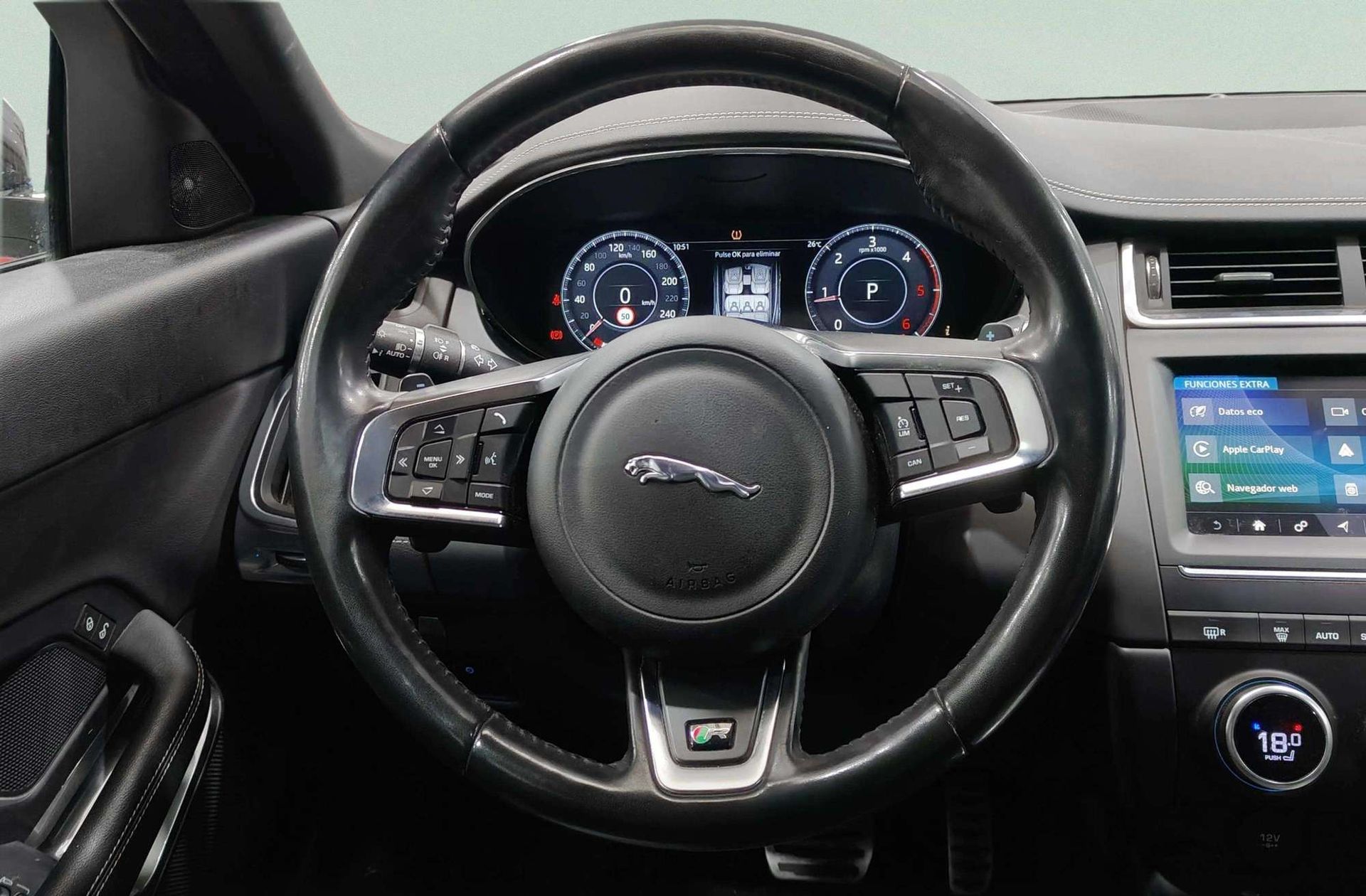 Jaguar E-Pace 2.0D R-Dynamic S 4WD - foto 28