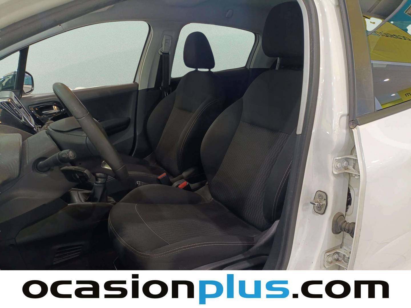 Foto asientos delanteros Peugeot 208 Peugeot 208 PureTech 82 Style (82 CV)