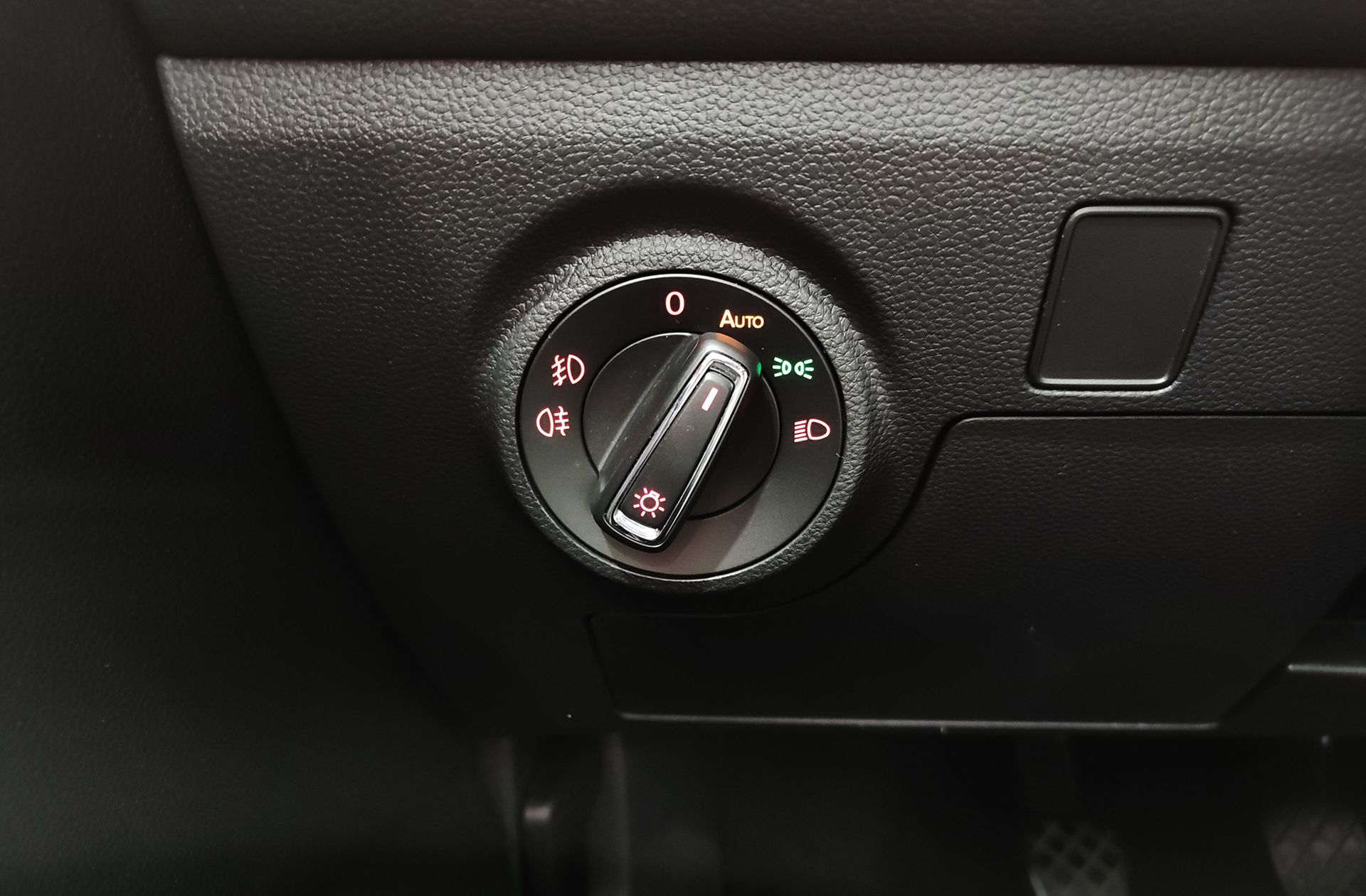 SEAT Arona 1.0 TSI Ecomotive FR Edition - foto 32
