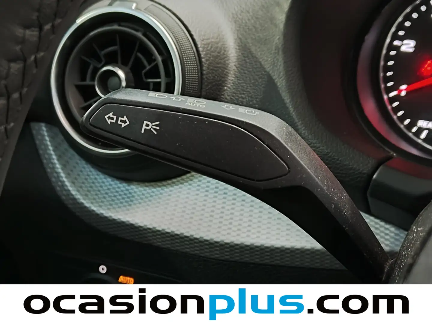 Foto Audi Q2 Audi Q2 Advanced 30 TDI (116 CV)