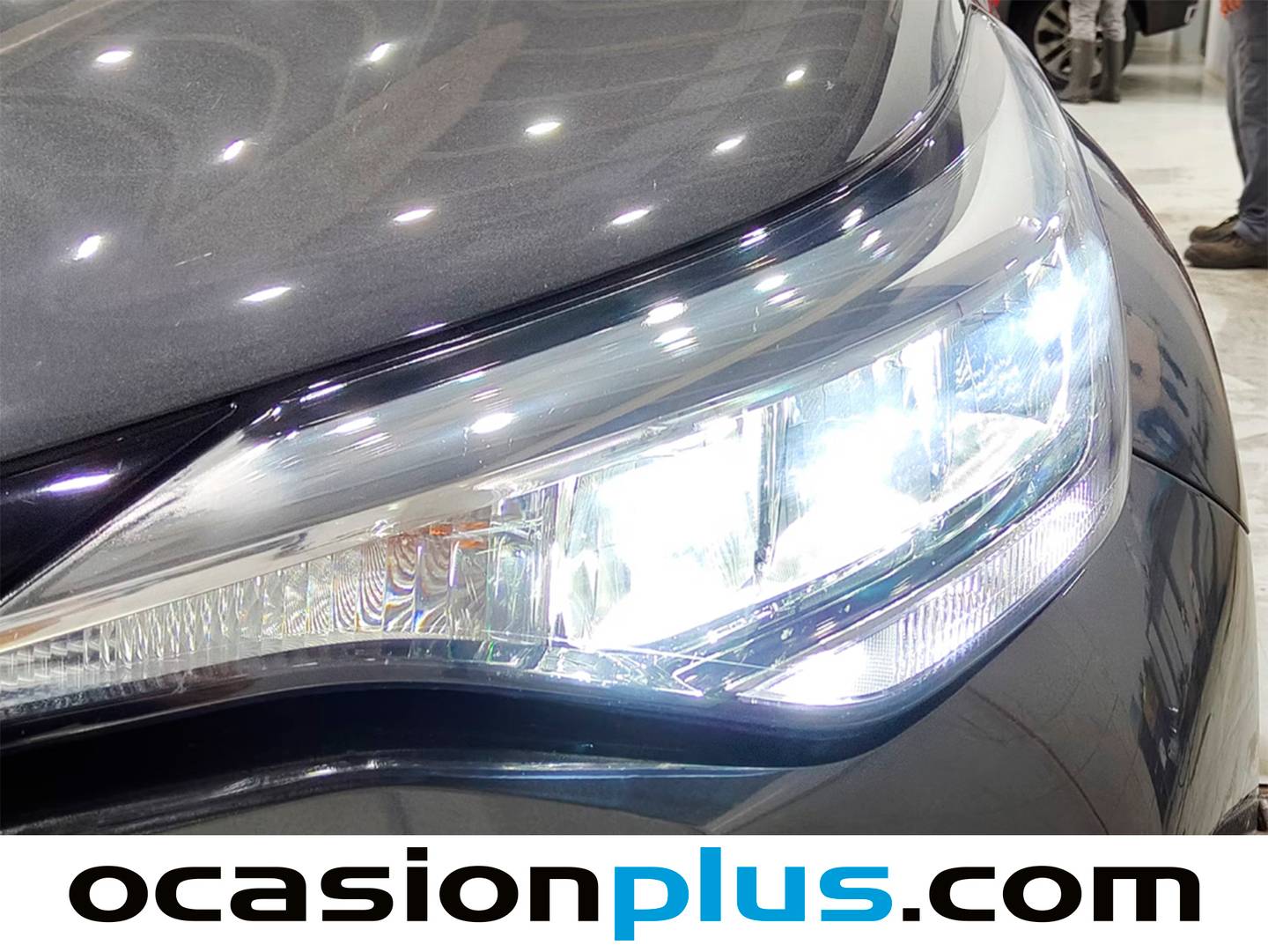 Paquetes del Toyota C-HR Toyota C-HR 180H Advance (184 CV)