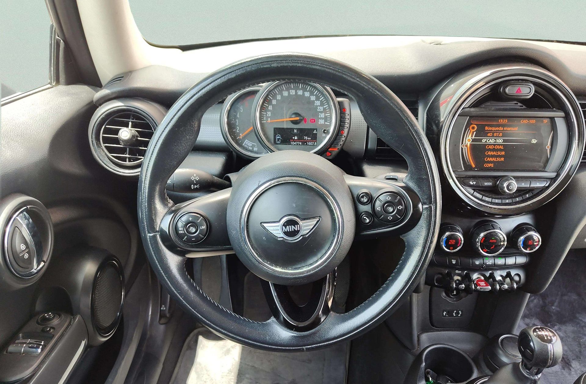 MINI Cooper One D - foto 18