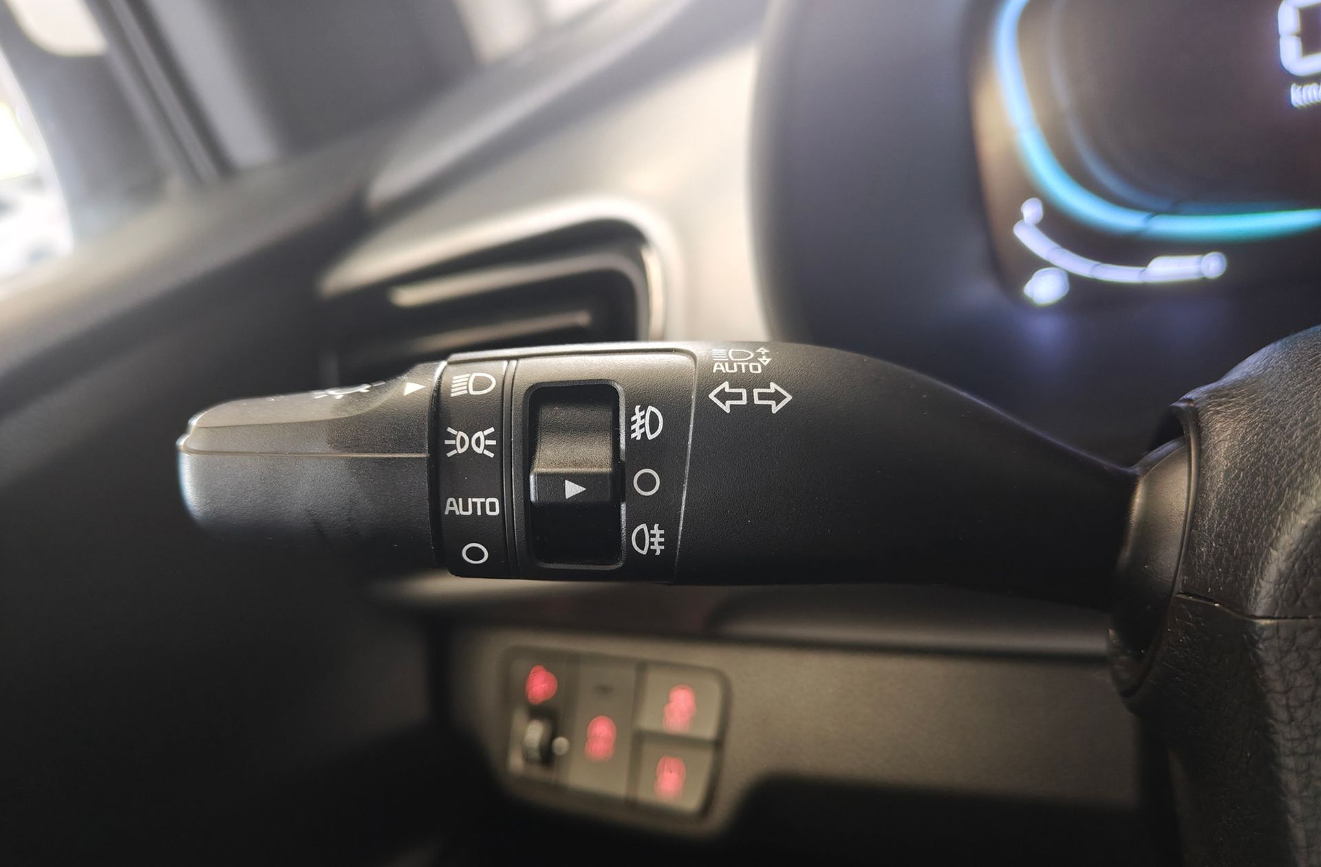 Kia Stonic 1.0 T-GDi MHEV Drive - foto 24
