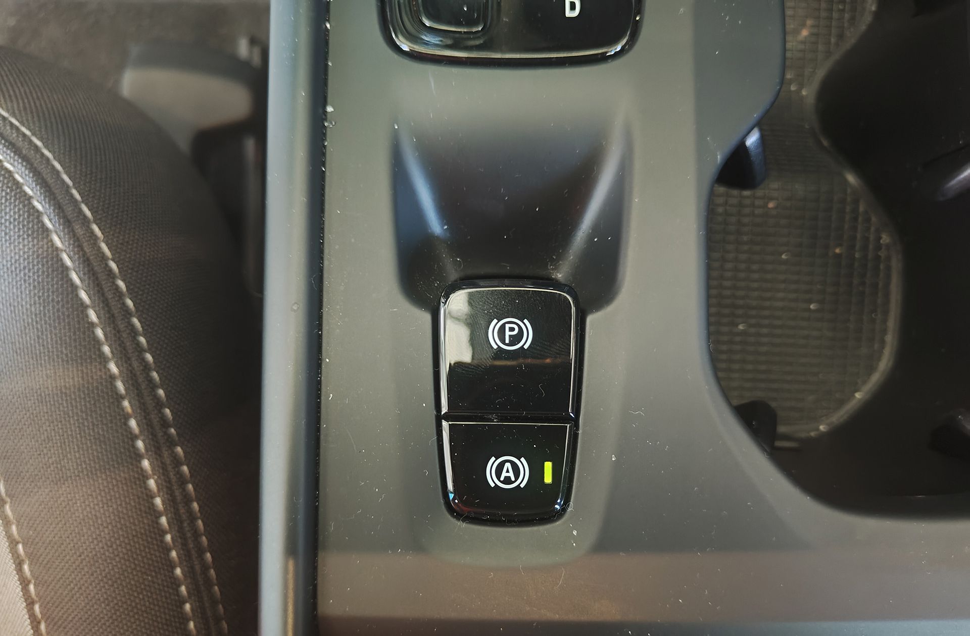 Volvo XC40 T2 Momentum Pro - foto 29