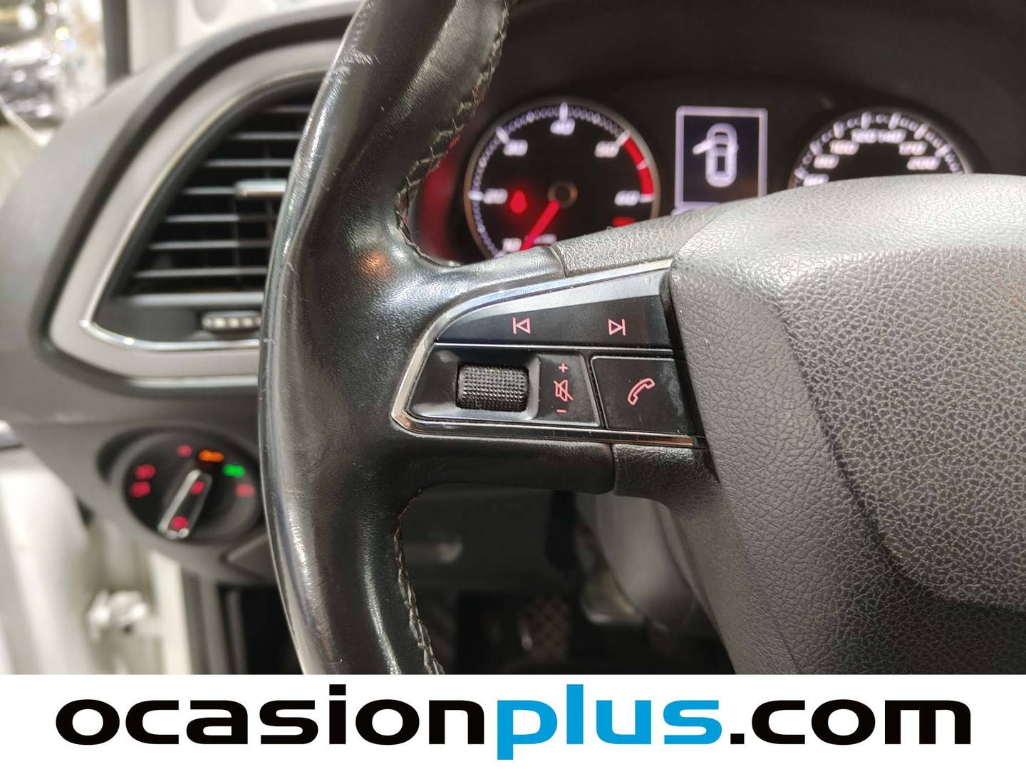 Foto Seat León SEAT León ST ST 1.6 TDI S&S Style Plus (115 CV)