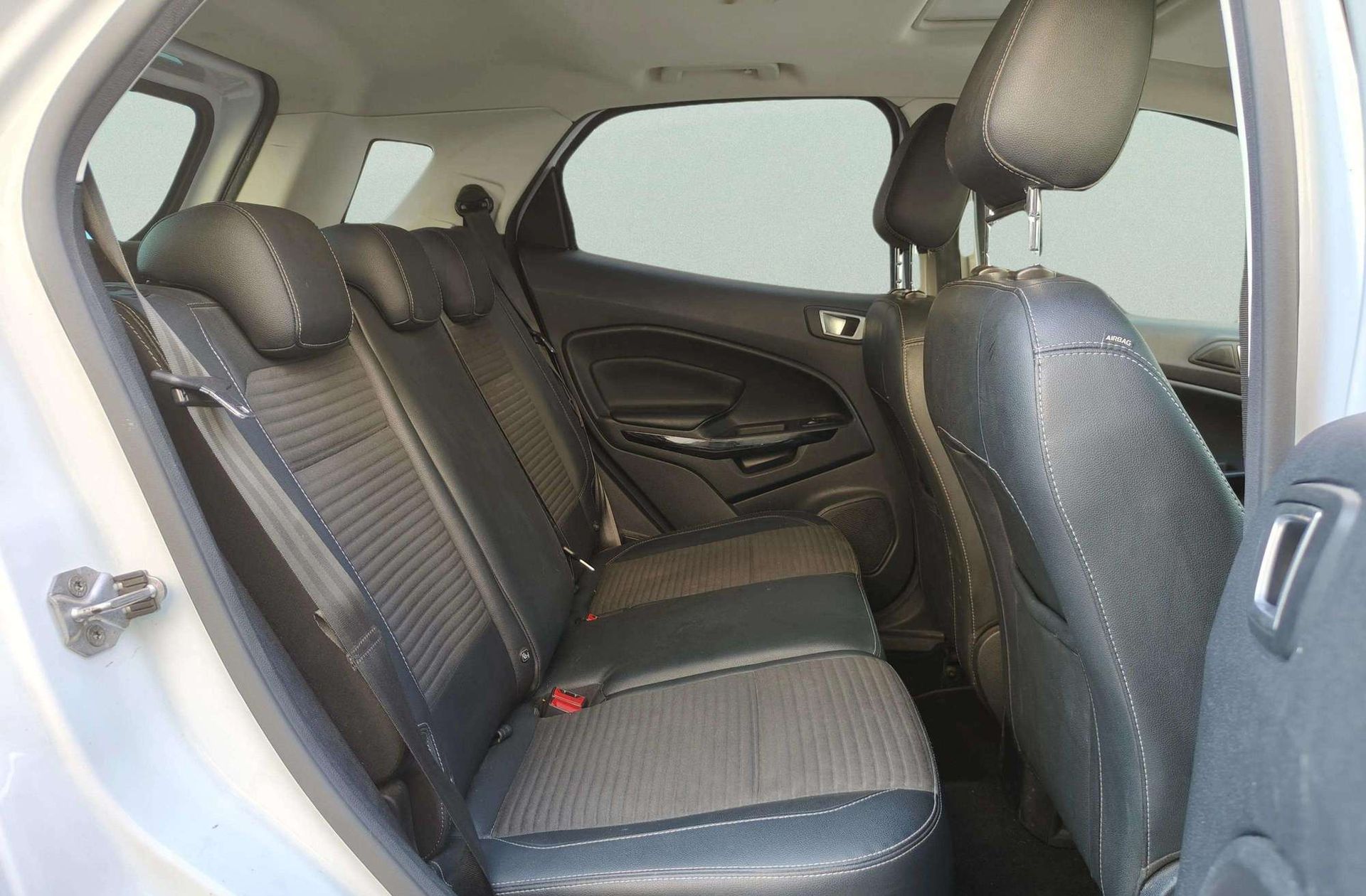 Ford EcoSport 1.0 EcoBoost Titanium - foto 14