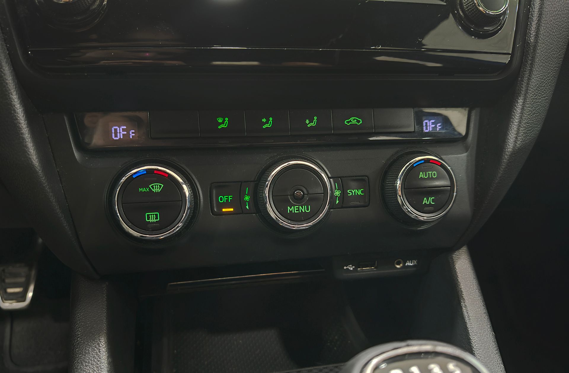 Škoda Octavia 2.0 TDI RS - foto 27