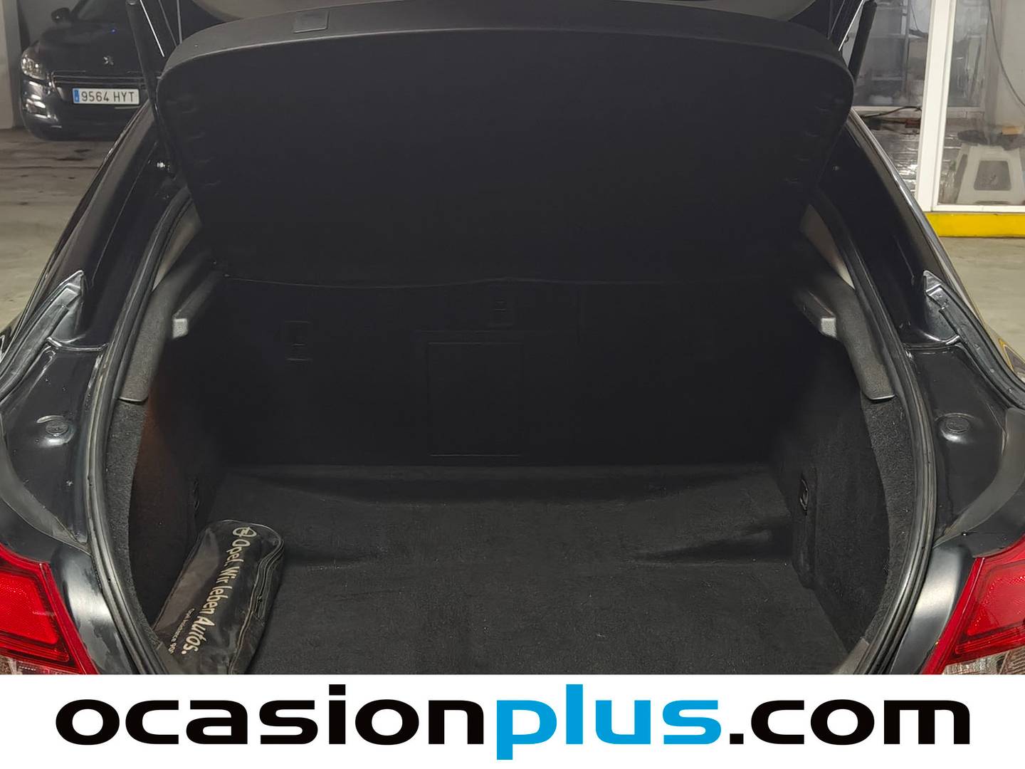 Fotos maletero Opel Insignia Opel Insignia 1.8 16v Cosmo (140 CV)