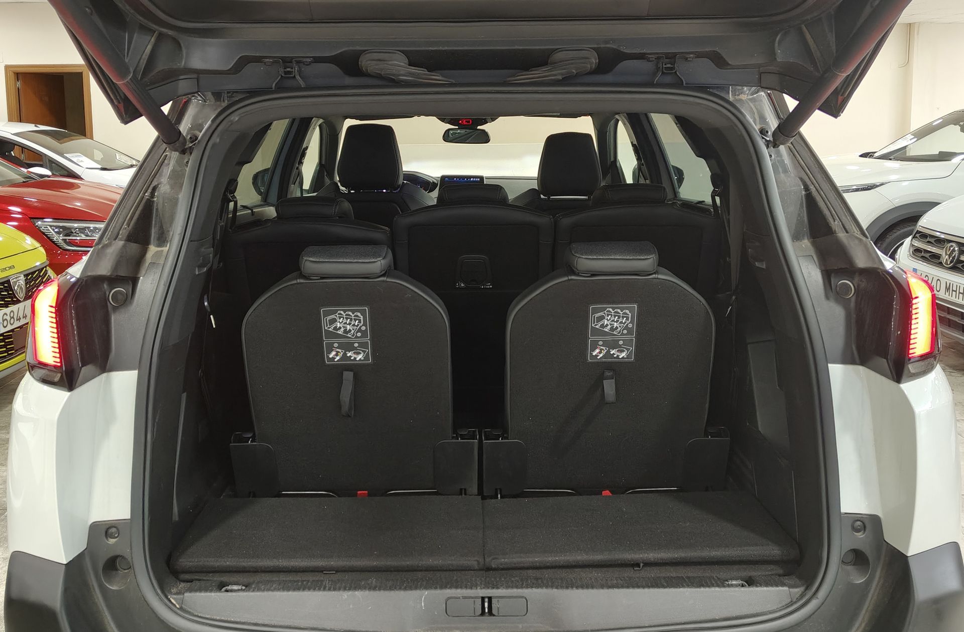 Peugeot 5008 PureTech 130 GT Line EAT8 7 plazas - foto 22