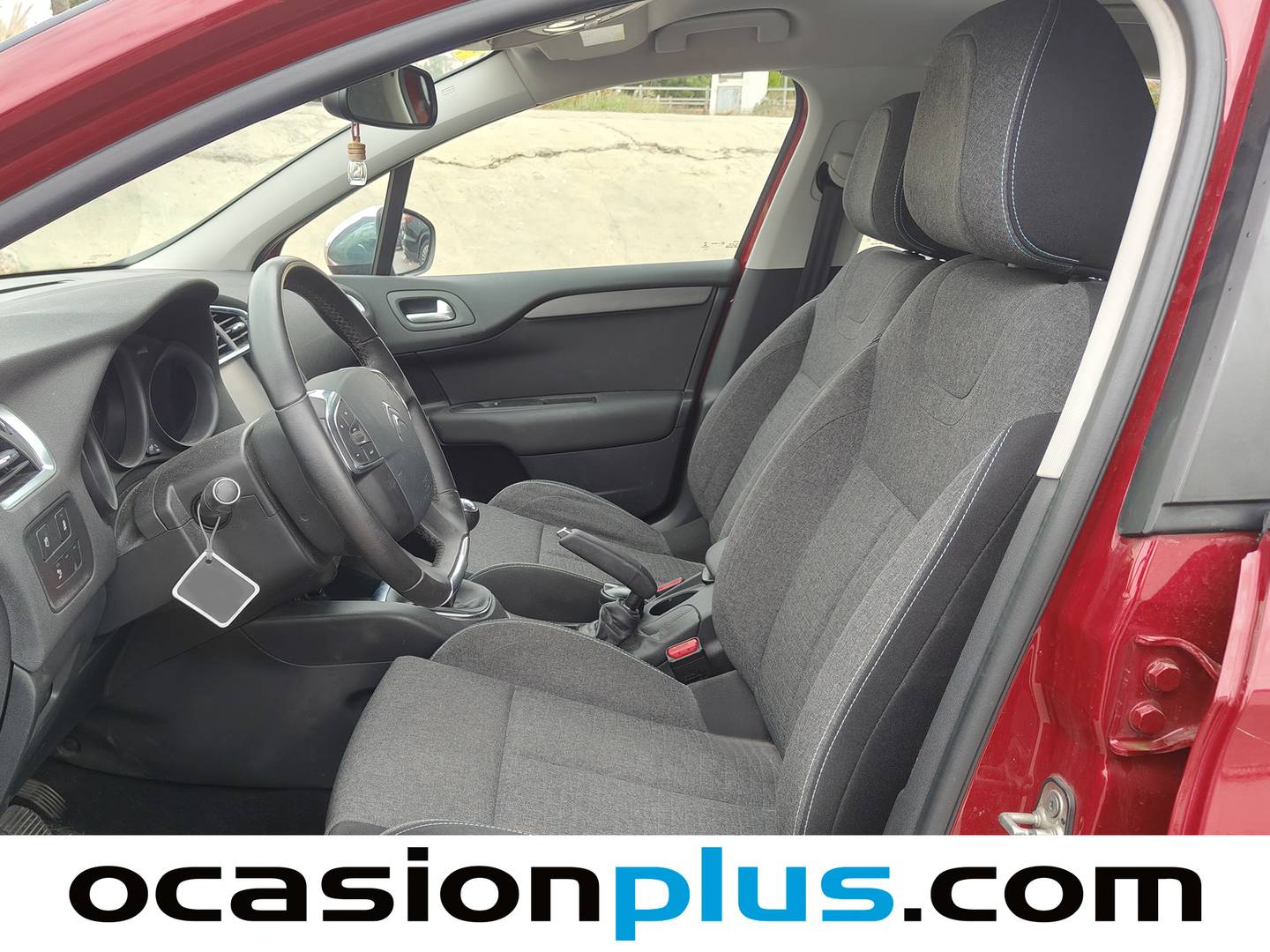 Foto asientos delanteros Citroën C4 Citroën C4 BlueHDi 100 Feel Edition (99 CV)
