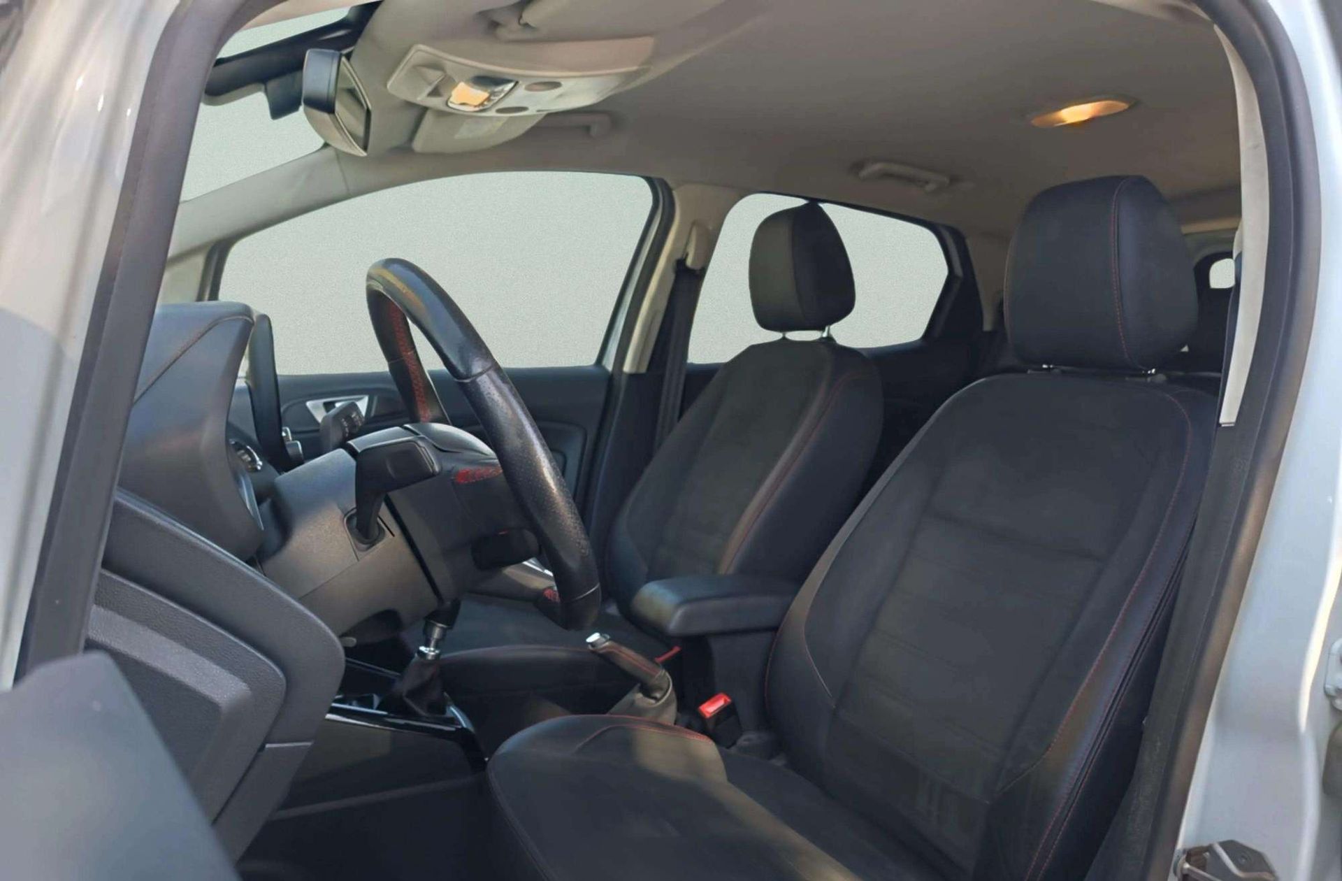 Ford EcoSport 1.0T EcoBoost ST Line - foto 11