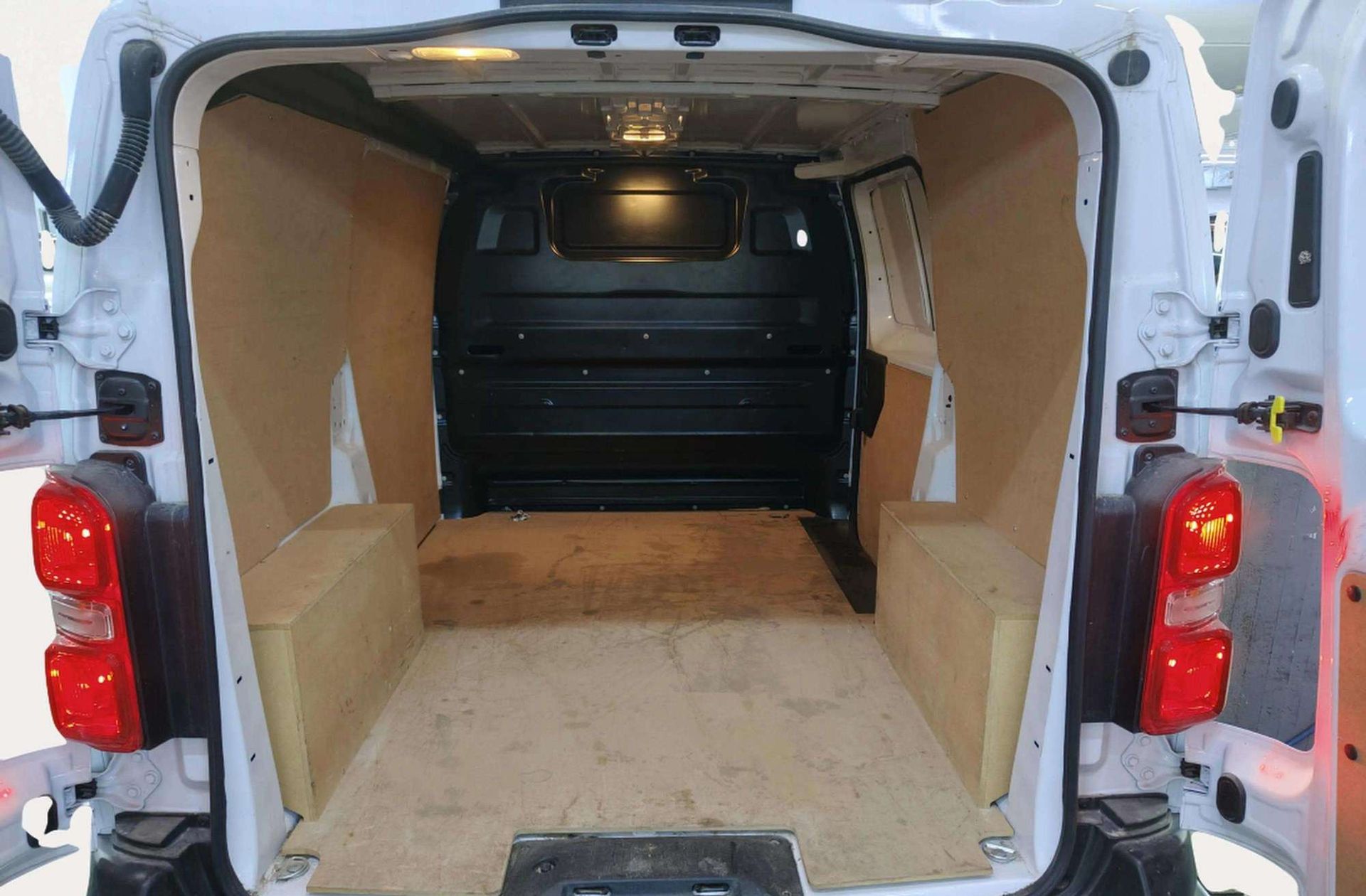 Fiat Scudo Furgon 1.5 BlueHDi L2 - foto 13