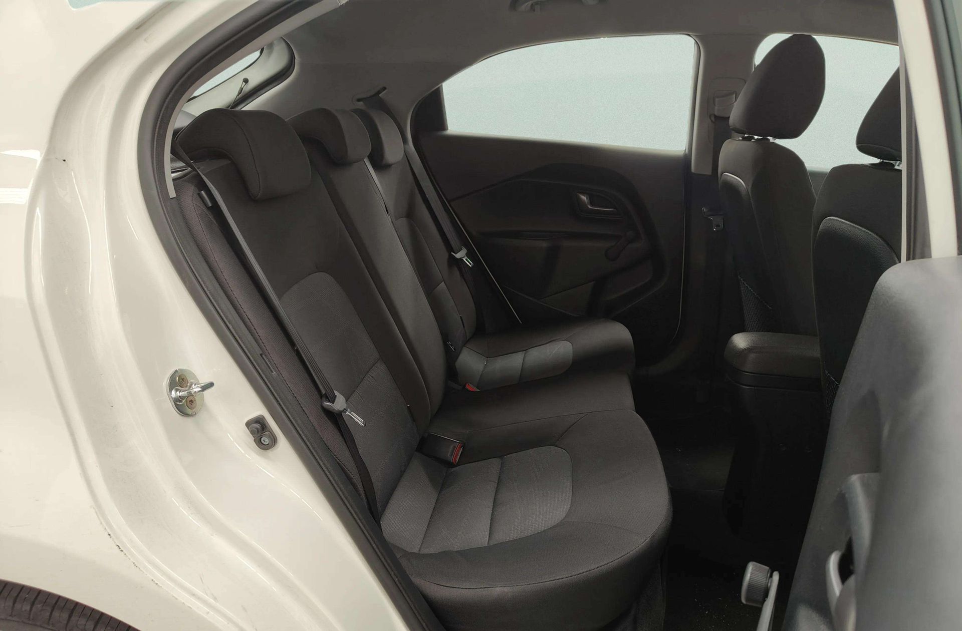 Kia Rio 1.1 CRDi WGT Tech - foto 15