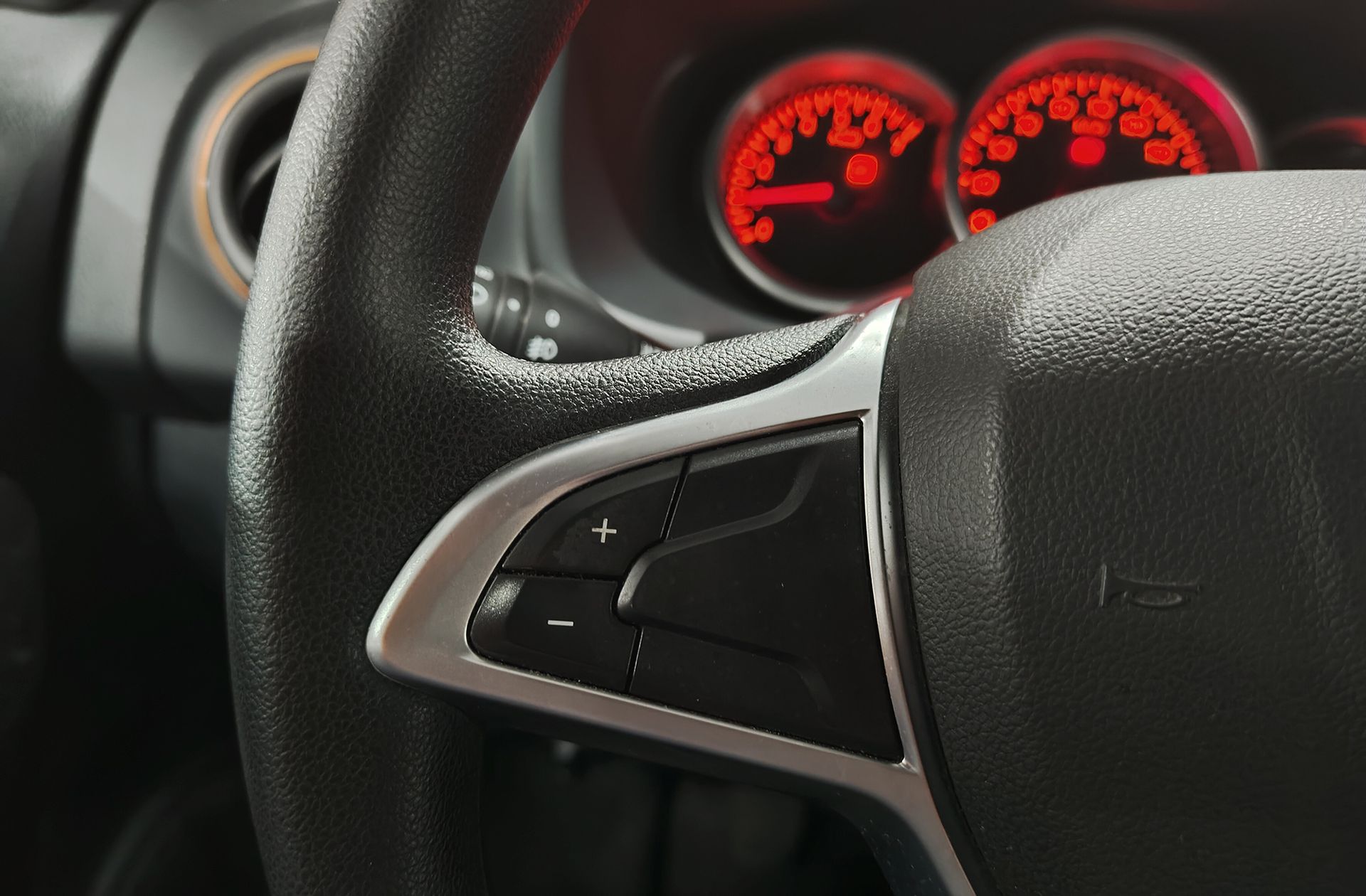 Dacia Sandero Serie Limitada Trotamundos TCe - foto 23