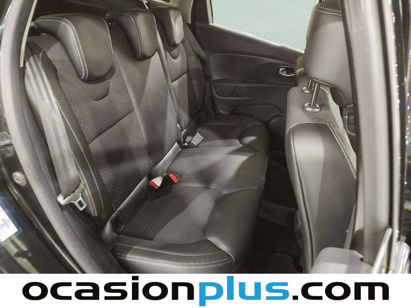 Foto Renault Clio Renault Clio Sport Tourer Zen TCe (90 CV)