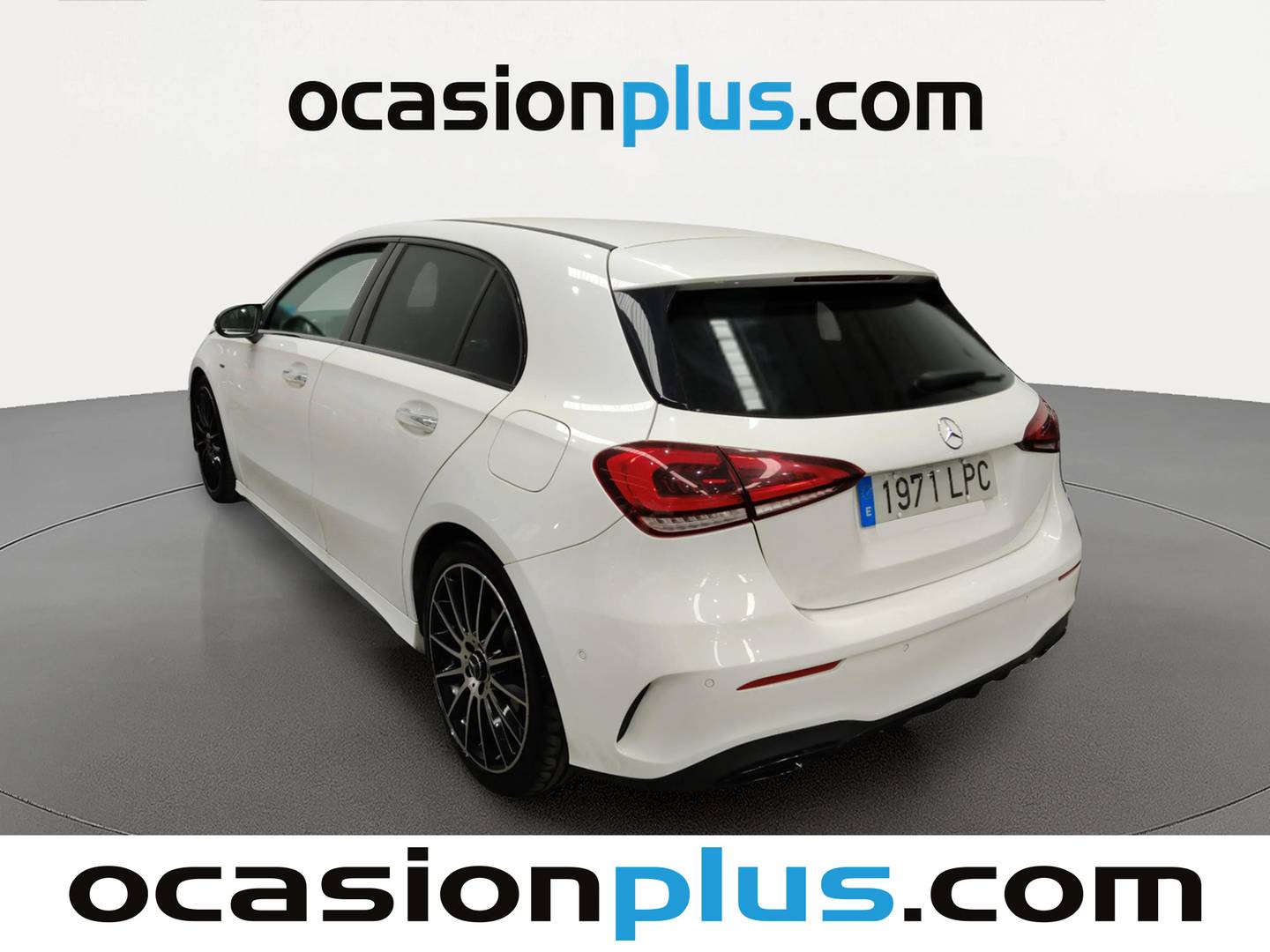 Foto trasera Mercedes Clase A Mercedes Clase A 180 d (116 CV) Pack AMG izquierda