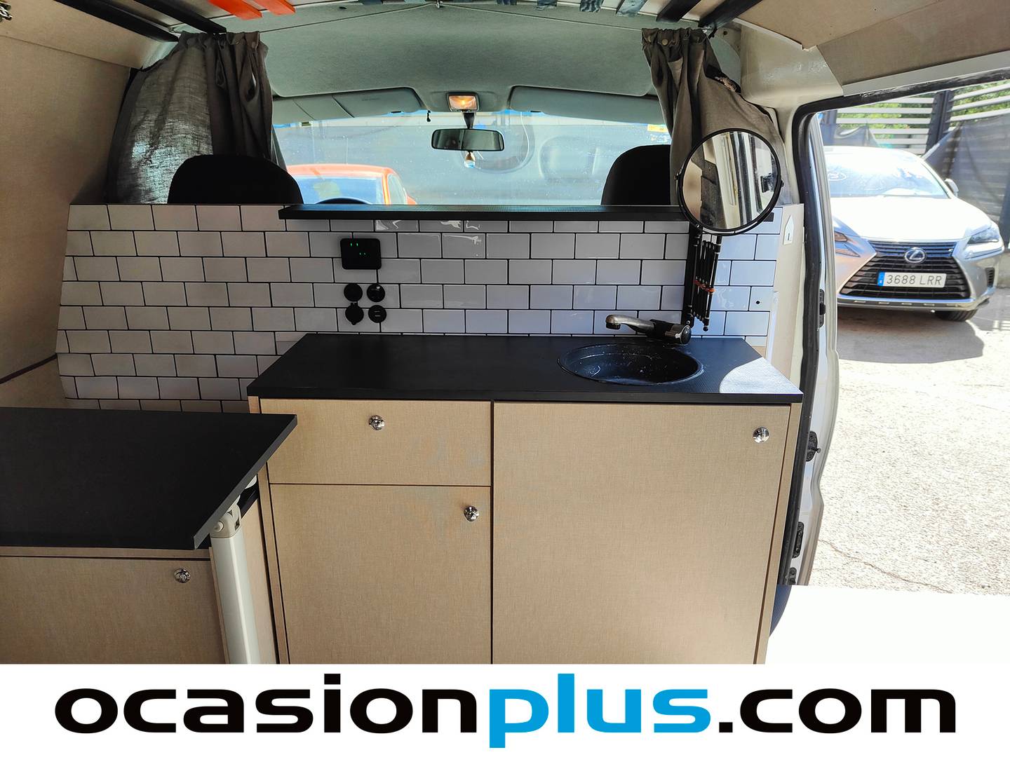 Equipamiento del Hyundai H-1 Hyundai H-1 Camperizado H-1 Camperizado 2.5 TCi (99 CV)