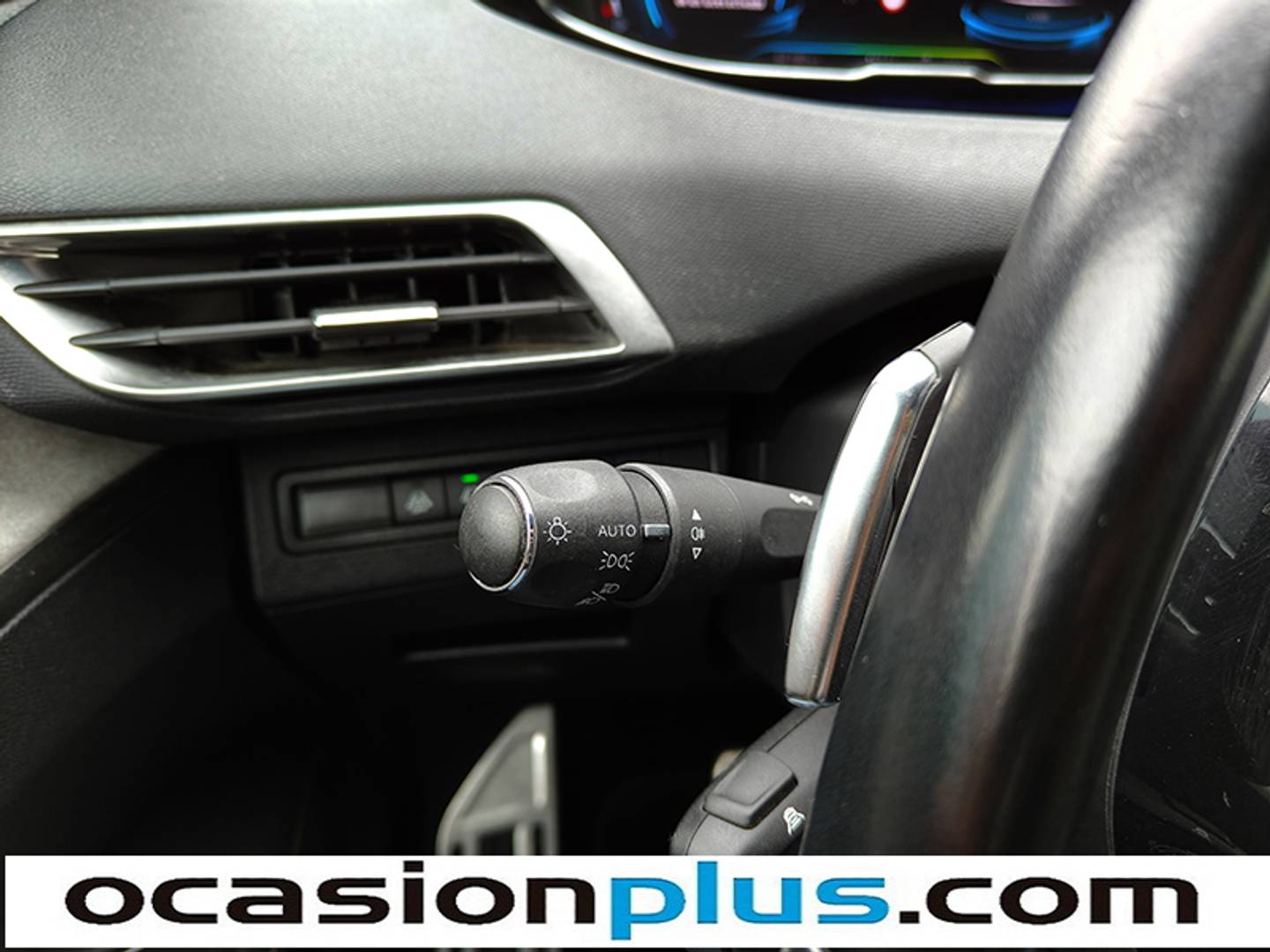 Foto Peugeot 3008 Hybrid Peugeot 3008 Hybrid 300 GT Pack e-EAT8 (300 CV)