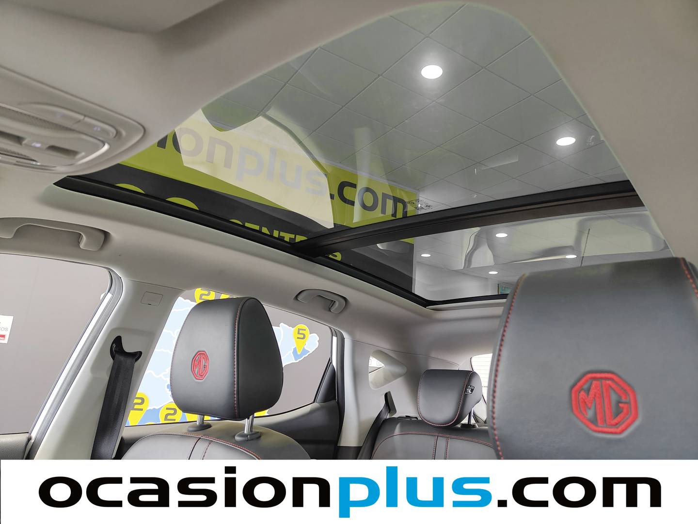 Extras y acabados del MG ZS MG ZS 1.0T Luxury (111 CV)