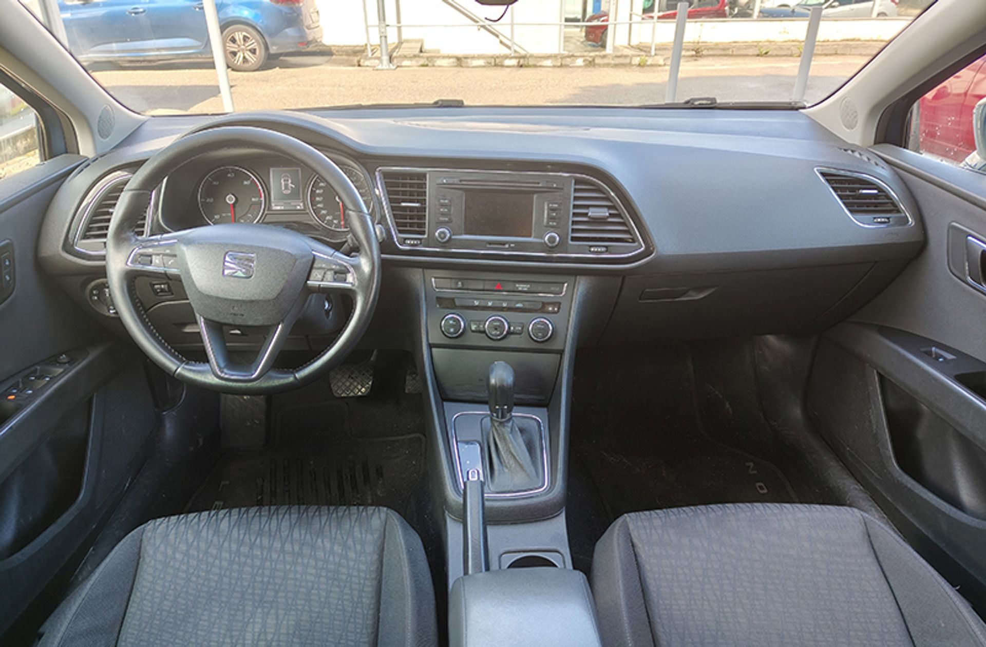 SEAT León 1.6 TDI CR Style DSG - foto 6