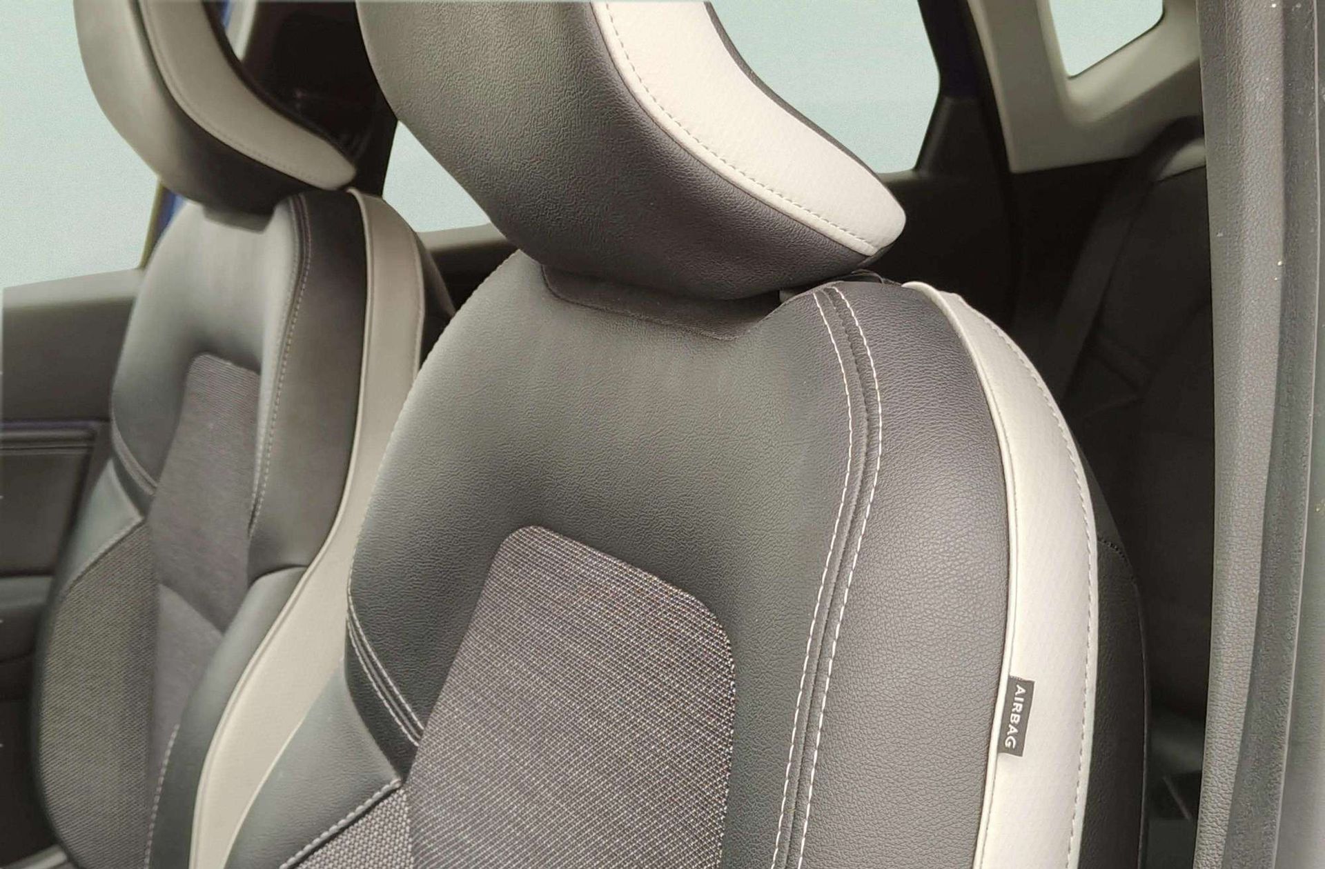 Renault Captur Techno TCe - foto 12