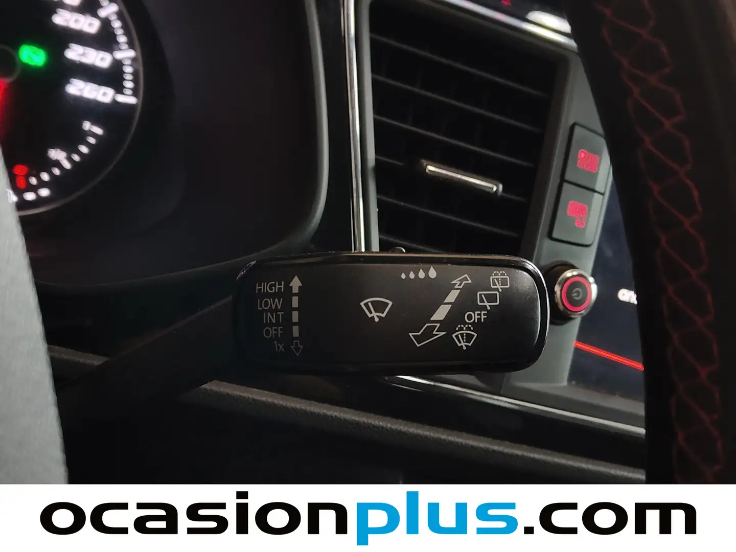 Foto Seat León SEAT León ST ST 2.0 TDI S&S FR Advanced DSG (184 CV)