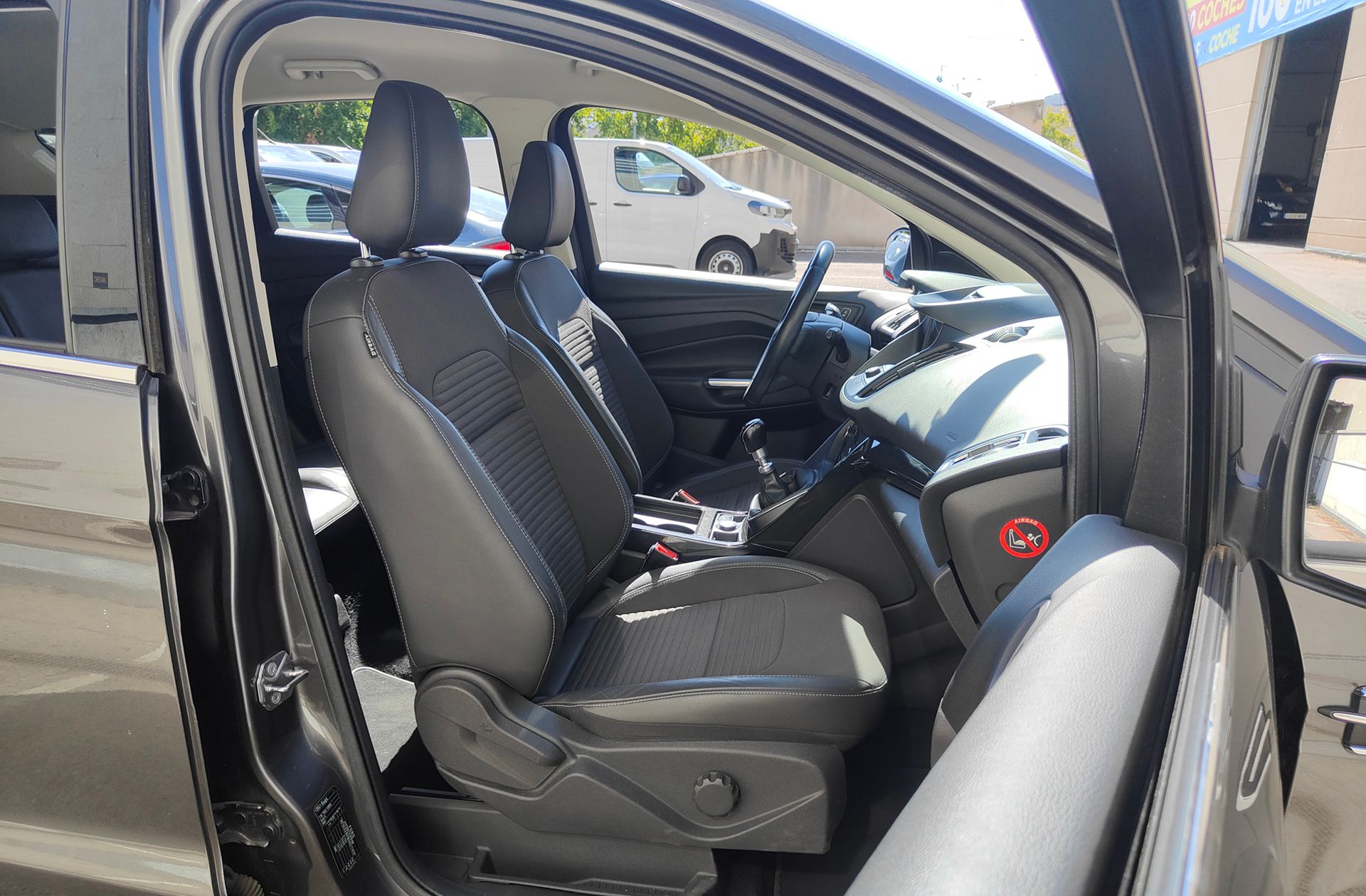 Ford Kuga 1.5 TDCi Titanium 4x2 - foto 19