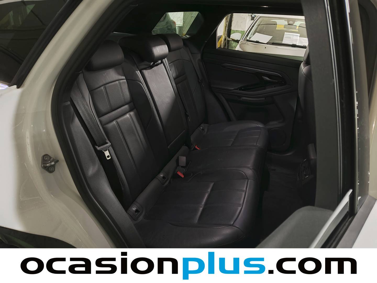 Foto asientos delanteros Land Rover Range Rover Evoque Land Rover Range Rover Evoque P300e PHEV R-Dynamic S 4WD Auto (309 CV)