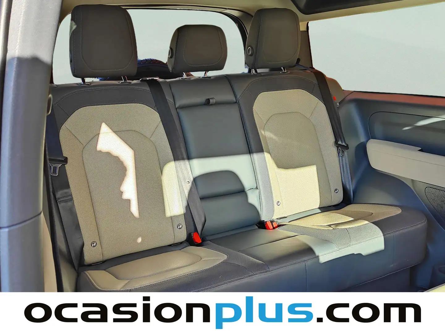 Foto Land Rover Defender Land Rover Defender 90 3.0 I6 MHEV X-Dynamic HSE 4WD AT  (400 CV)